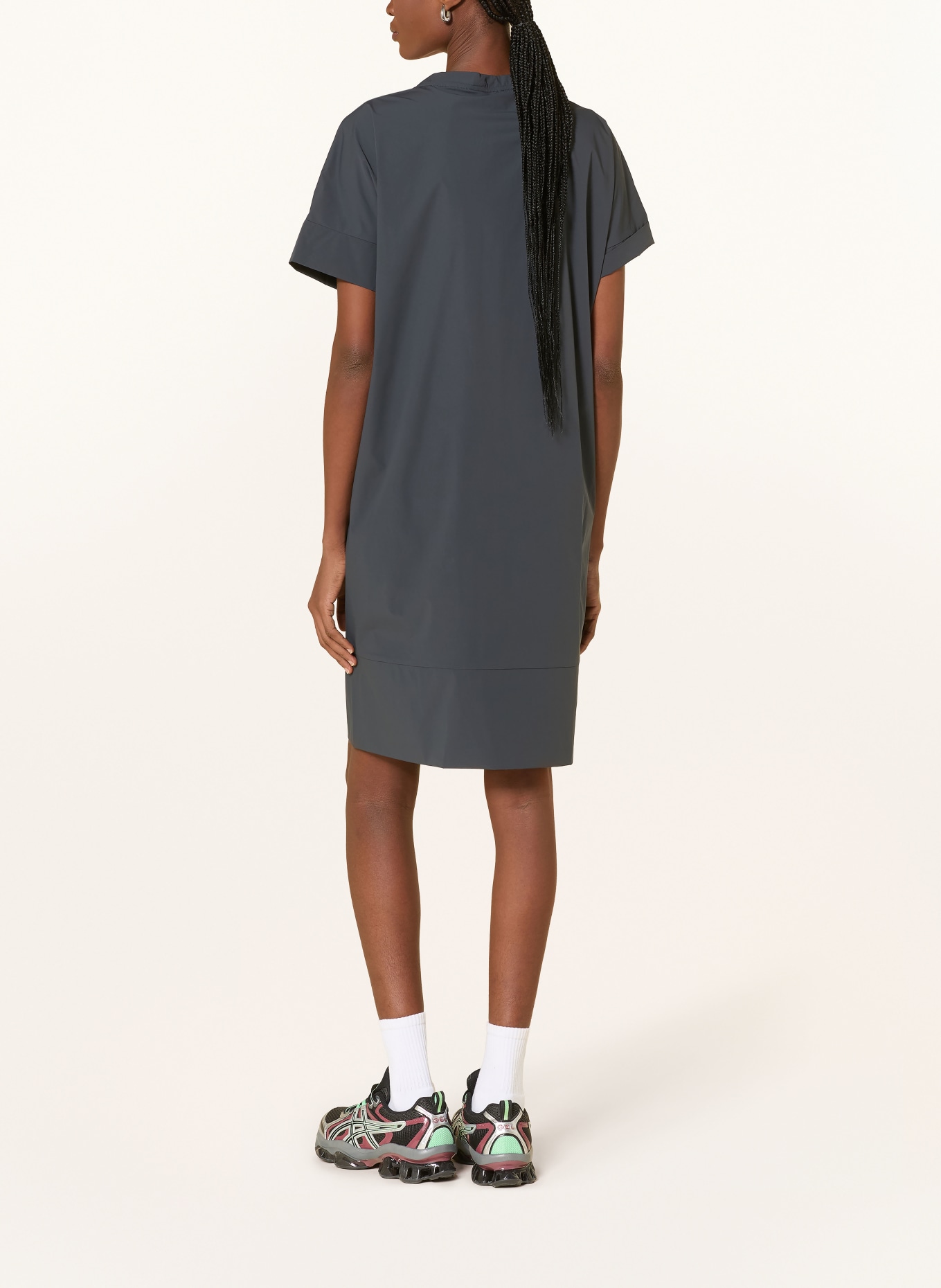 JEANNE BARET Oversized šaty SUMATRA: ČERNÁ