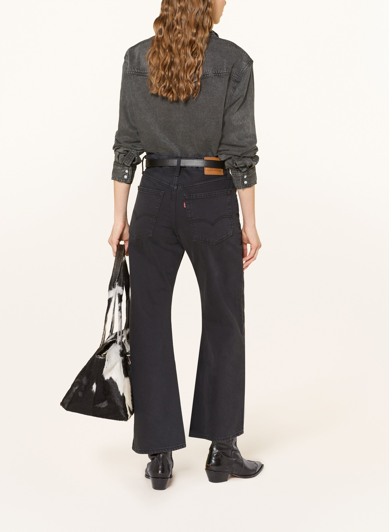 Levi's® Džíny s rozšiřujícími se nohavicemi LOOSE BOOT: 04 Blacks