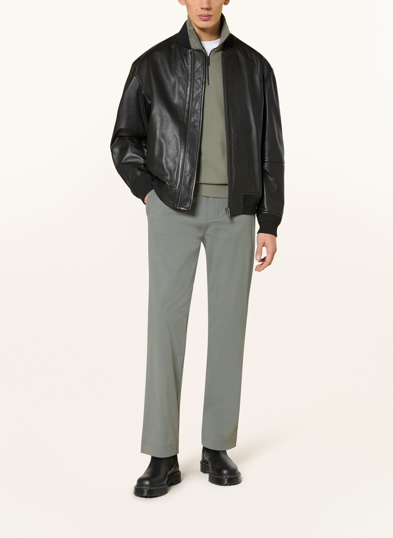 BOSS Chino Straight Tapered Fit: GRAU