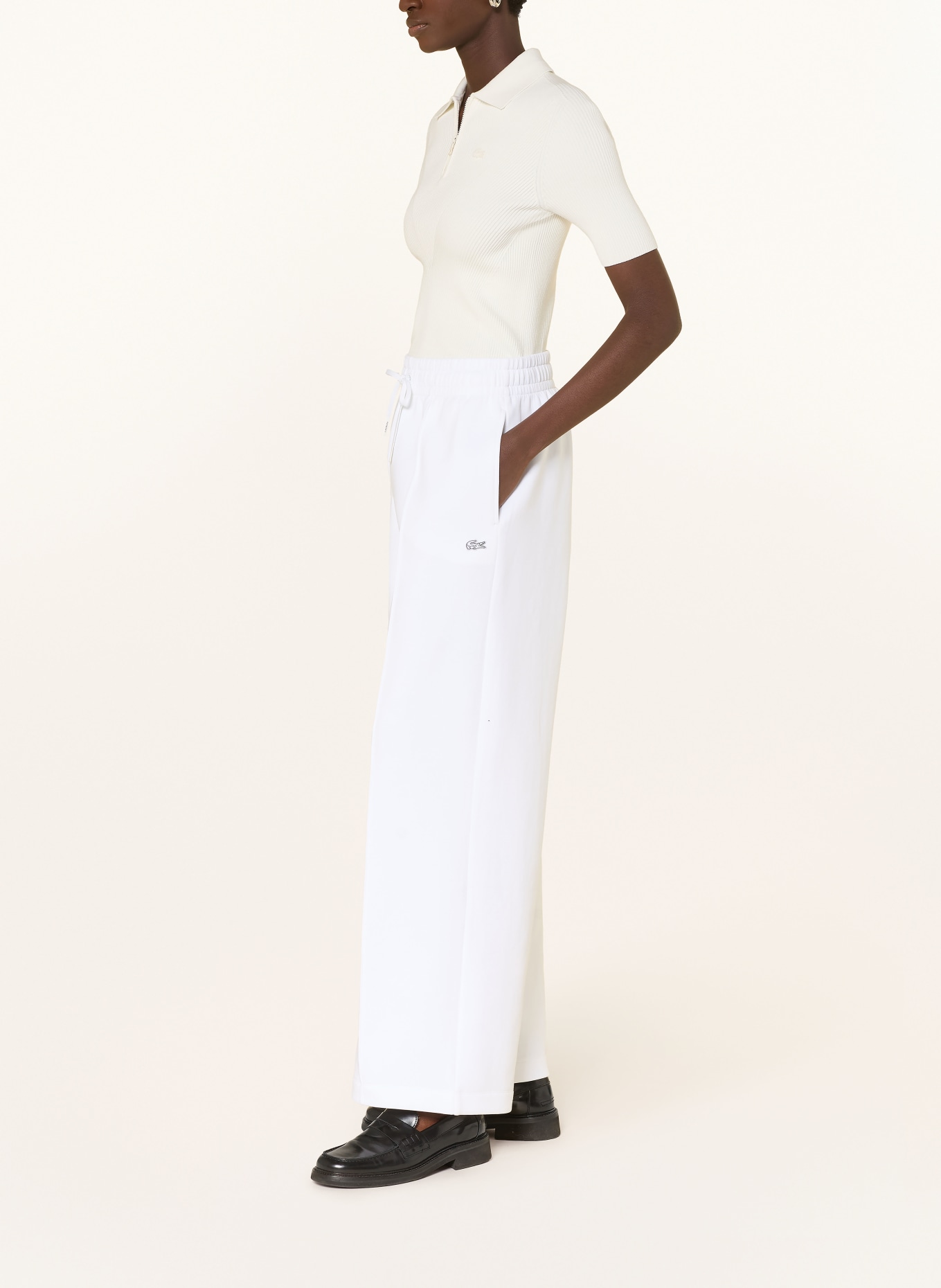 LACOSTE Sweatpants: WEISS