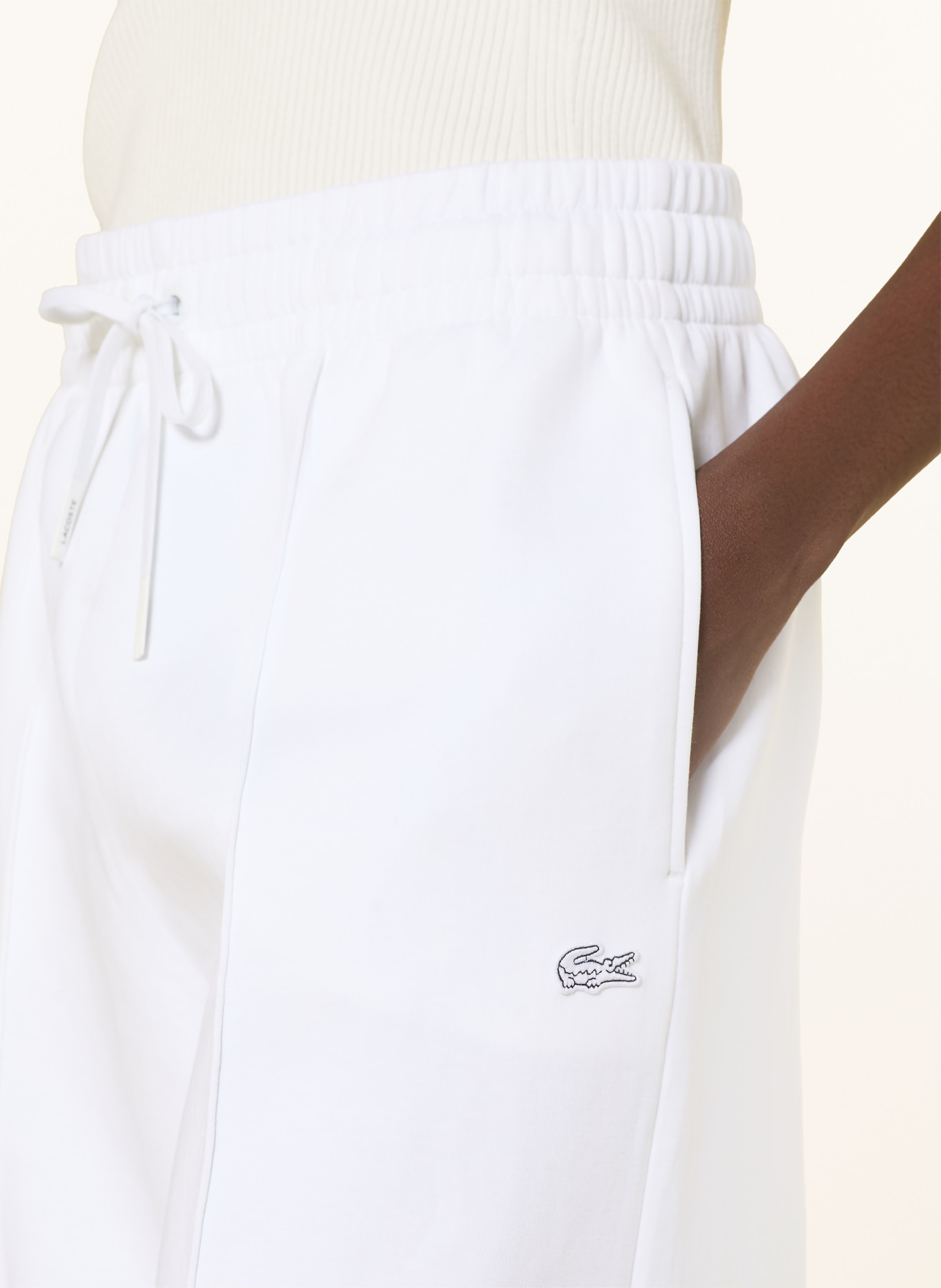 LACOSTE Sweatpants: WEISS