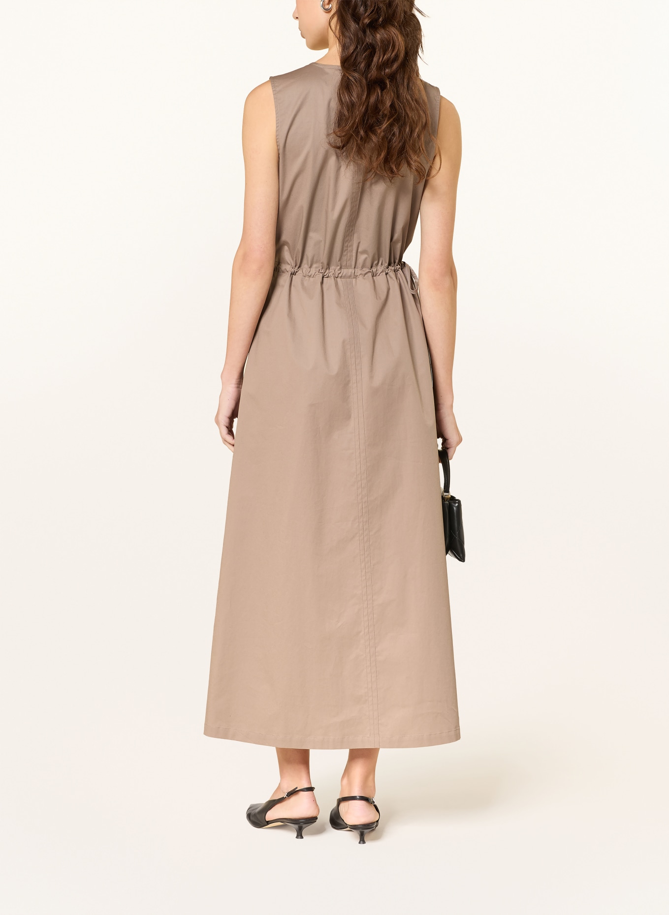 PESERICO Šaty s ozdobnými kameny: SVĚTLE HNĚDÁ