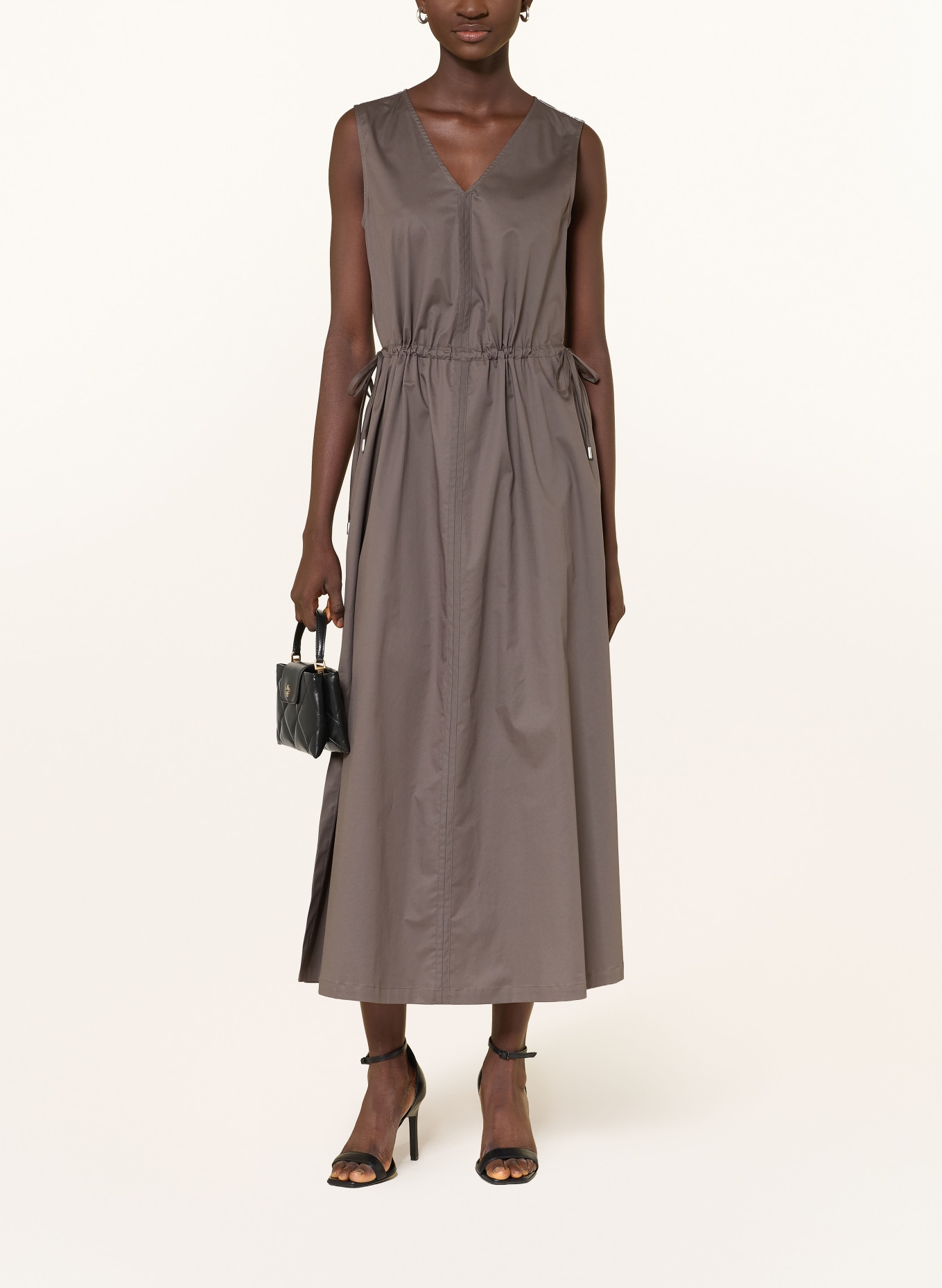 PESERICO Šaty s ozdobnými kameny: HNĚDÁ