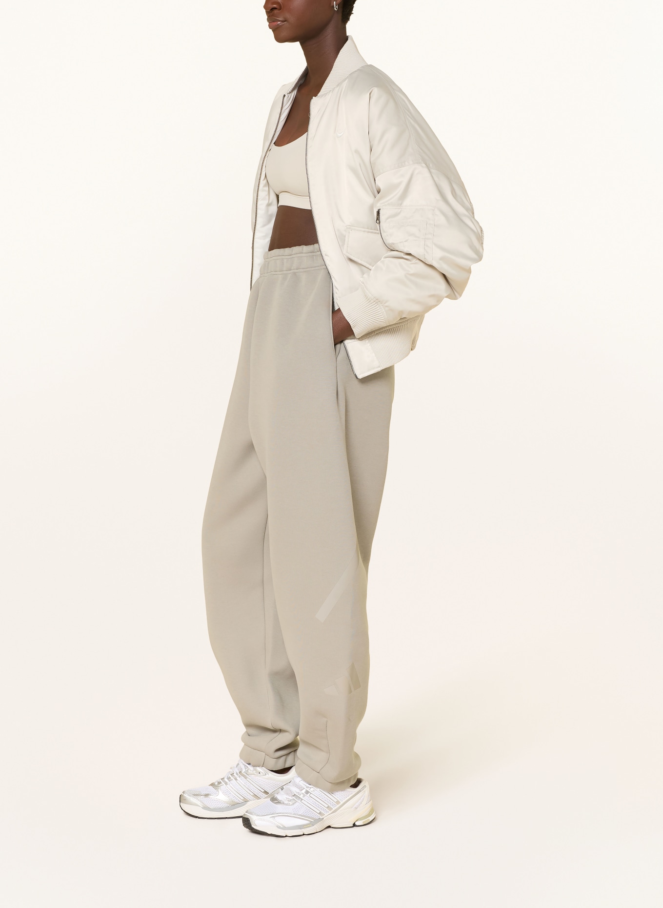 adidas Tepláky Z.N.E.: KHAKI