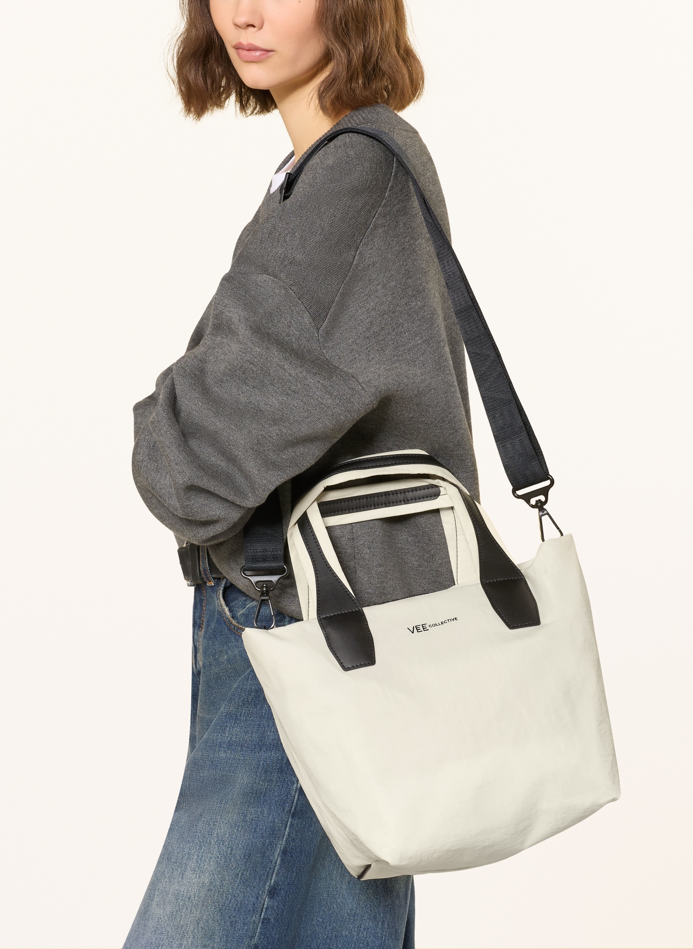 Vee Collective Shopper PORTER ESSENCE SMALL mit Pouch: ECRU / SCHWARZ