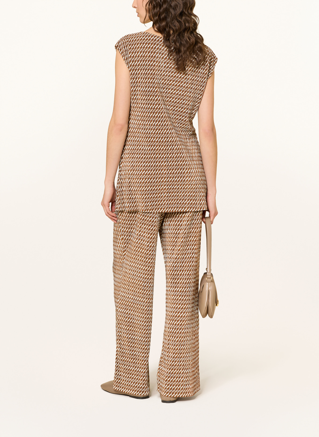 Calvin Klein Jerseyové kalhoty s plisováním: HNĚDÁ / KRÉMOVÁ / TMAVĚ MODRÁ