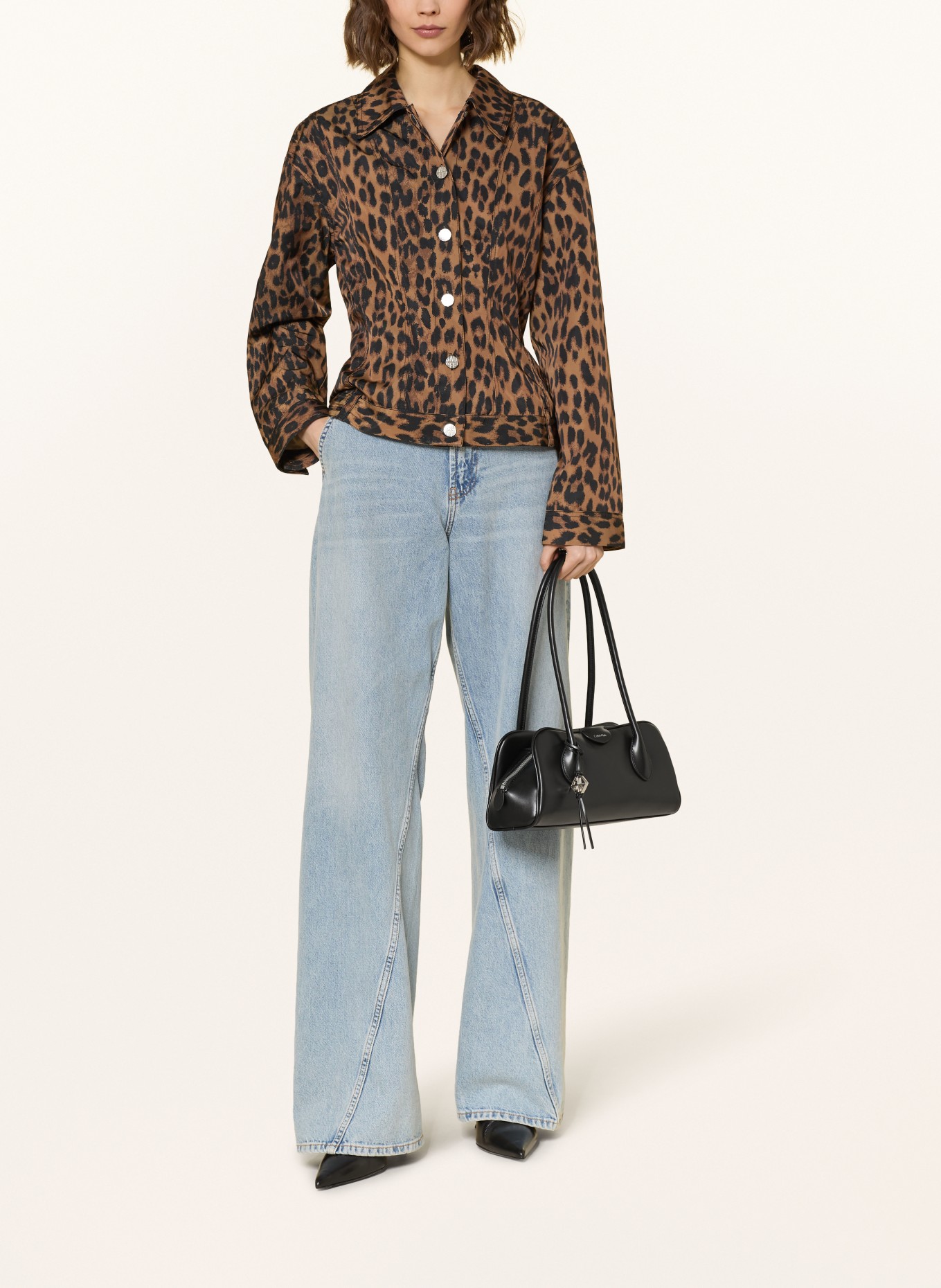 Calvin Klein taška přes rameno: ČERNÁ