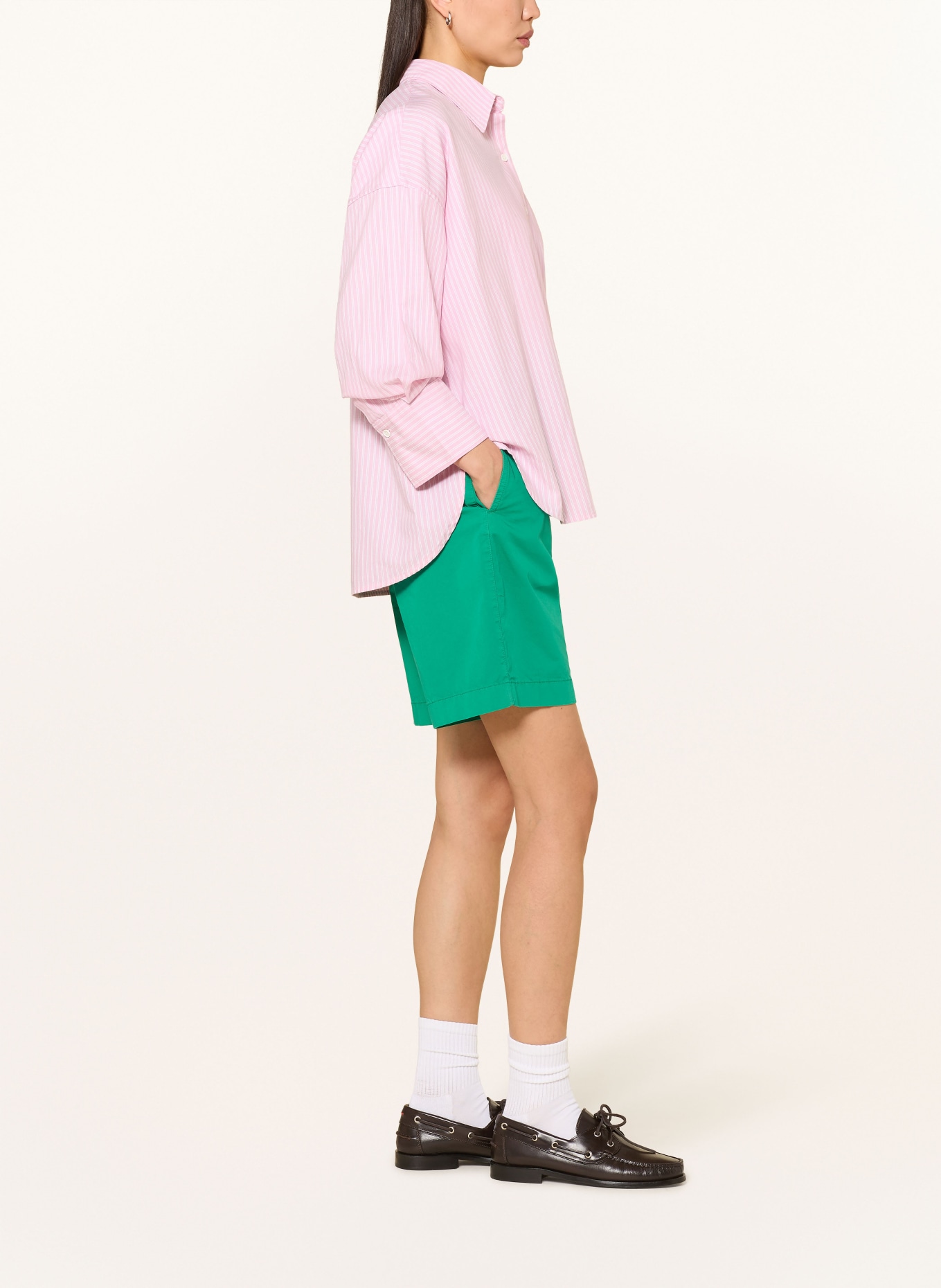 TOMMY HILFIGER Shorts: GRÜN