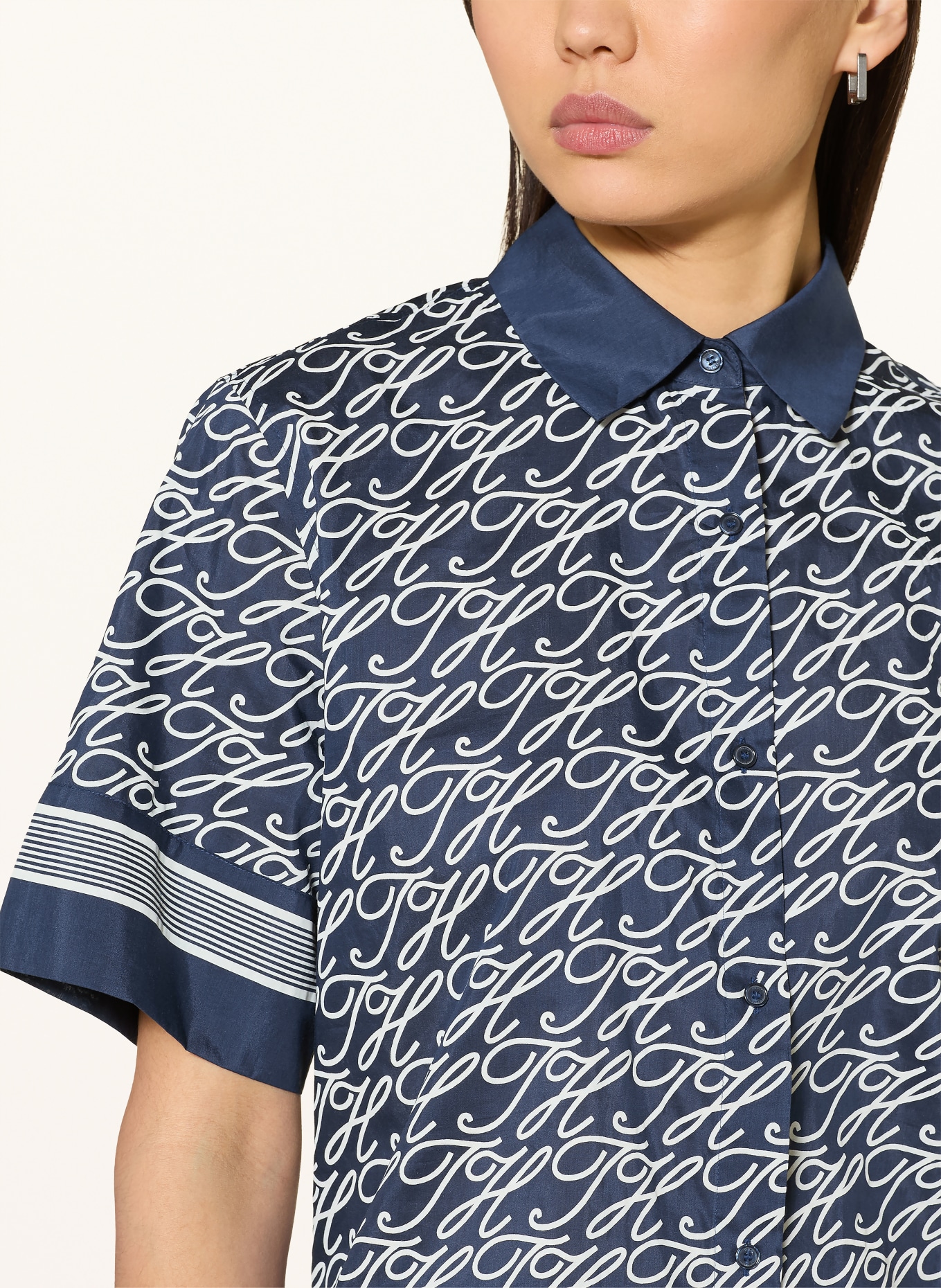 TOMMY HILFIGER Hemdbluse: DUNKELBLAU / WEISS