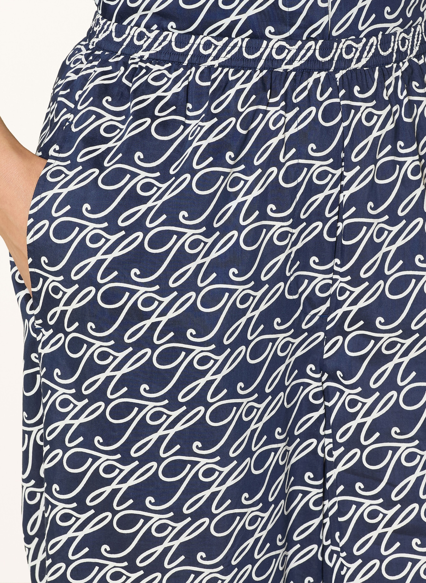 TOMMY HILFIGER broek: DONKERBLAUW / WIT