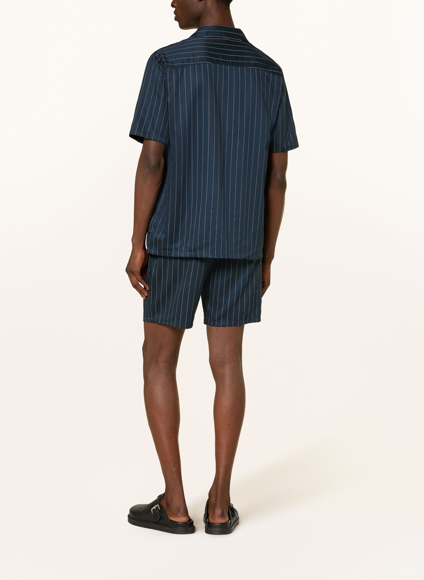 Calvin Klein Comfort Fit resort shirt: DARK BLUE / WHITE