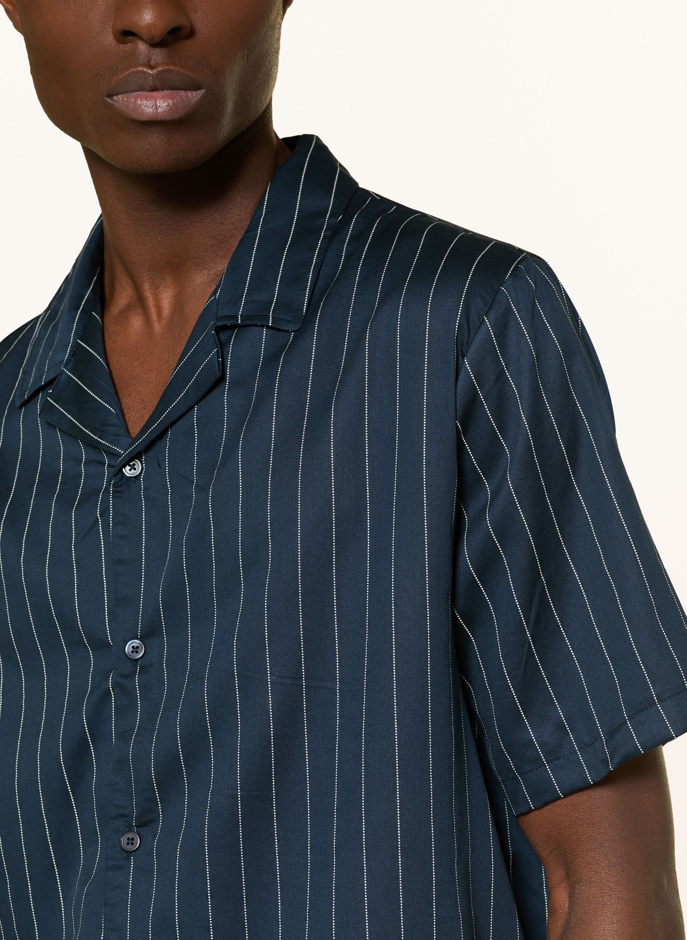 Calvin Klein Comfort Fit resort shirt: DARK BLUE / WHITE