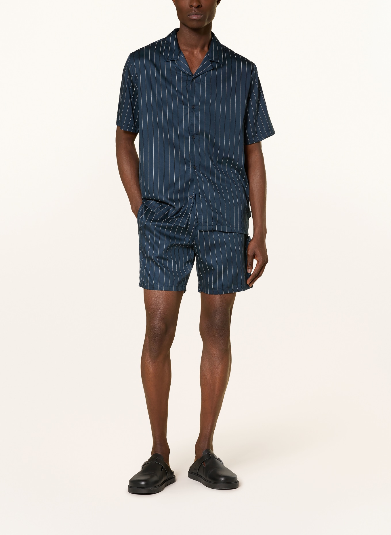 Calvin Klein shorts: DARK BLUE / WHITE