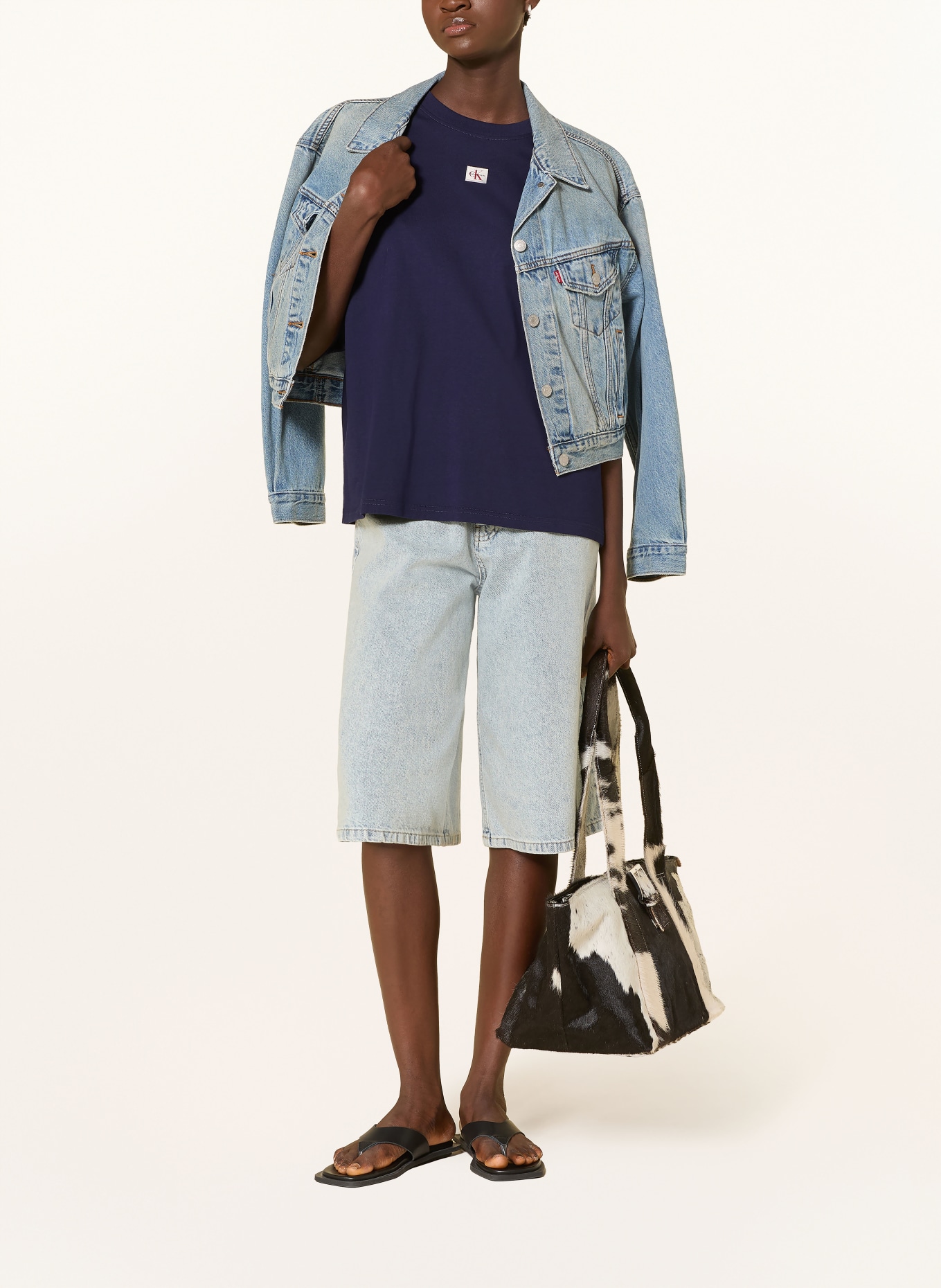 Calvin Klein Jeans Oversized tričko: TMAVĚ MODRÁ