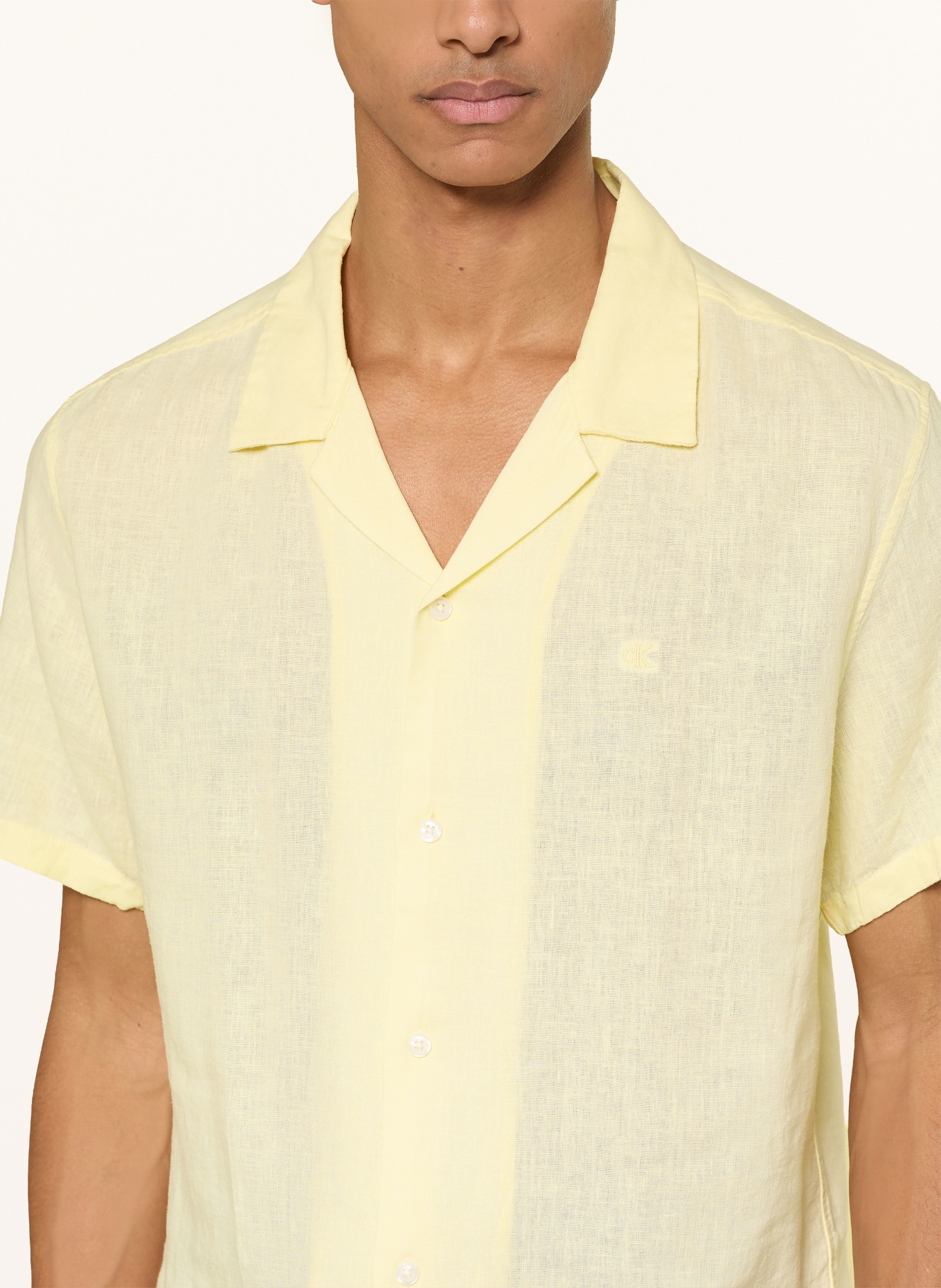 Calvin Klein Chemise Resort Classic Fit en lin: JAUNE CLAIR