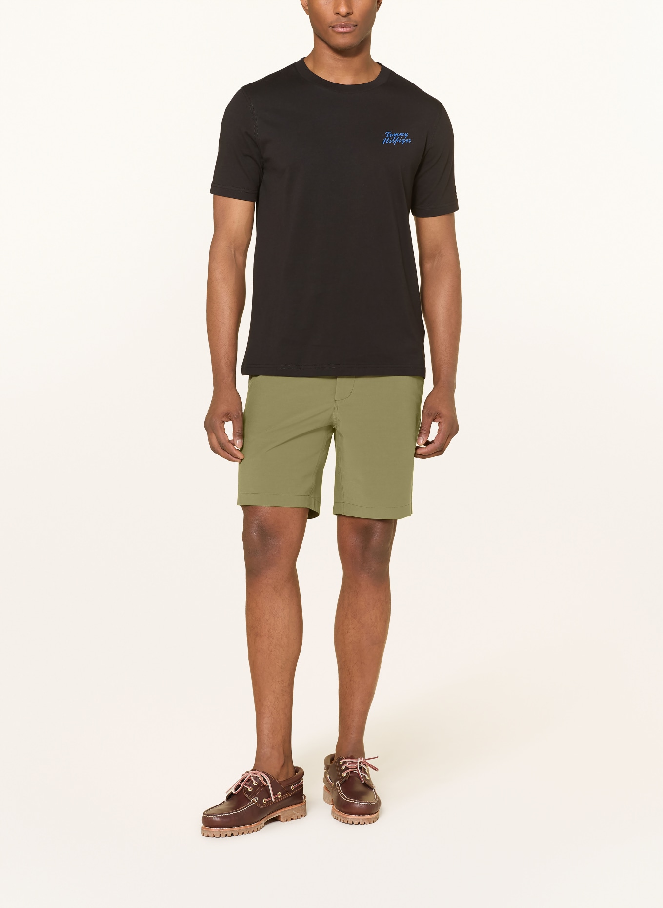 TOMMY HILFIGER T-Shirt: SCHWARZ