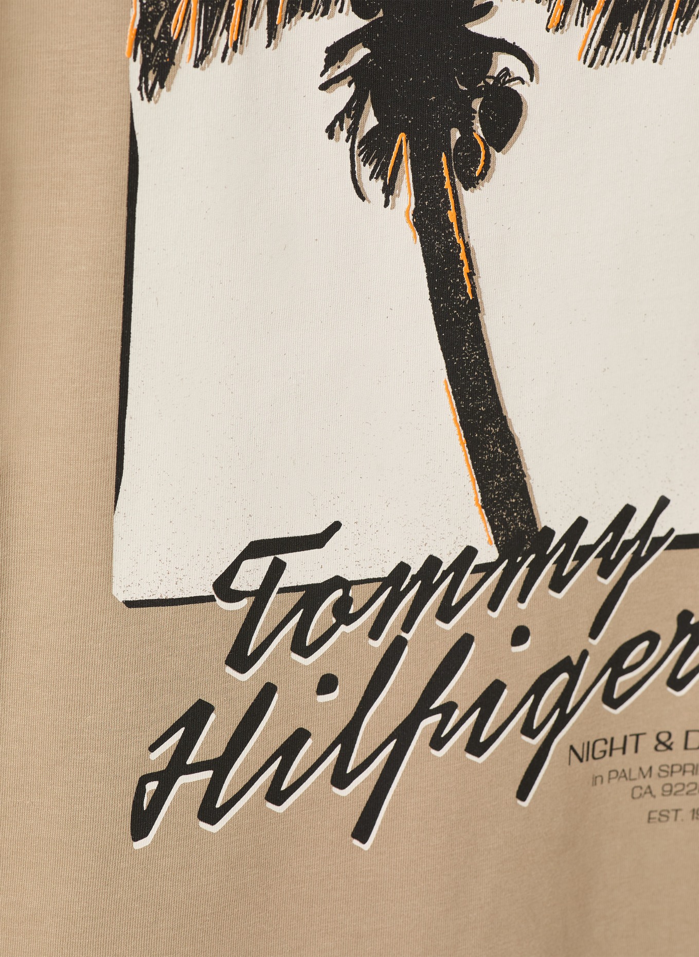 TOMMY HILFIGER T-Shirt: BEIGE