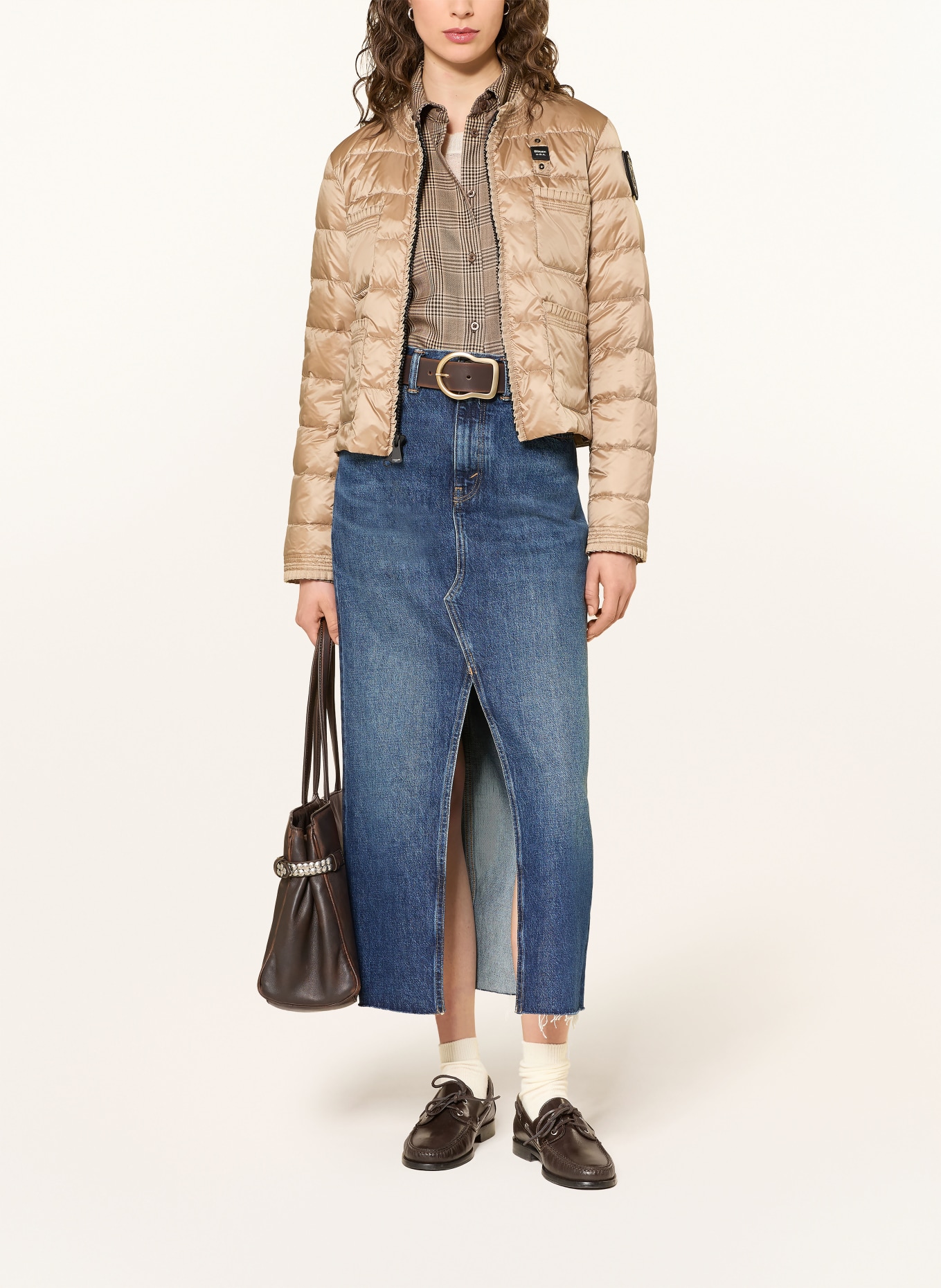 Blauer Lehká péřová bunda s volánky: BÉŽOVÁ