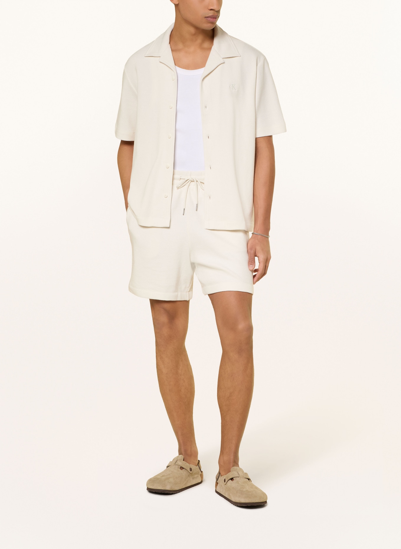 Calvin Klein Jeans šortky: KRÉMOVÁ