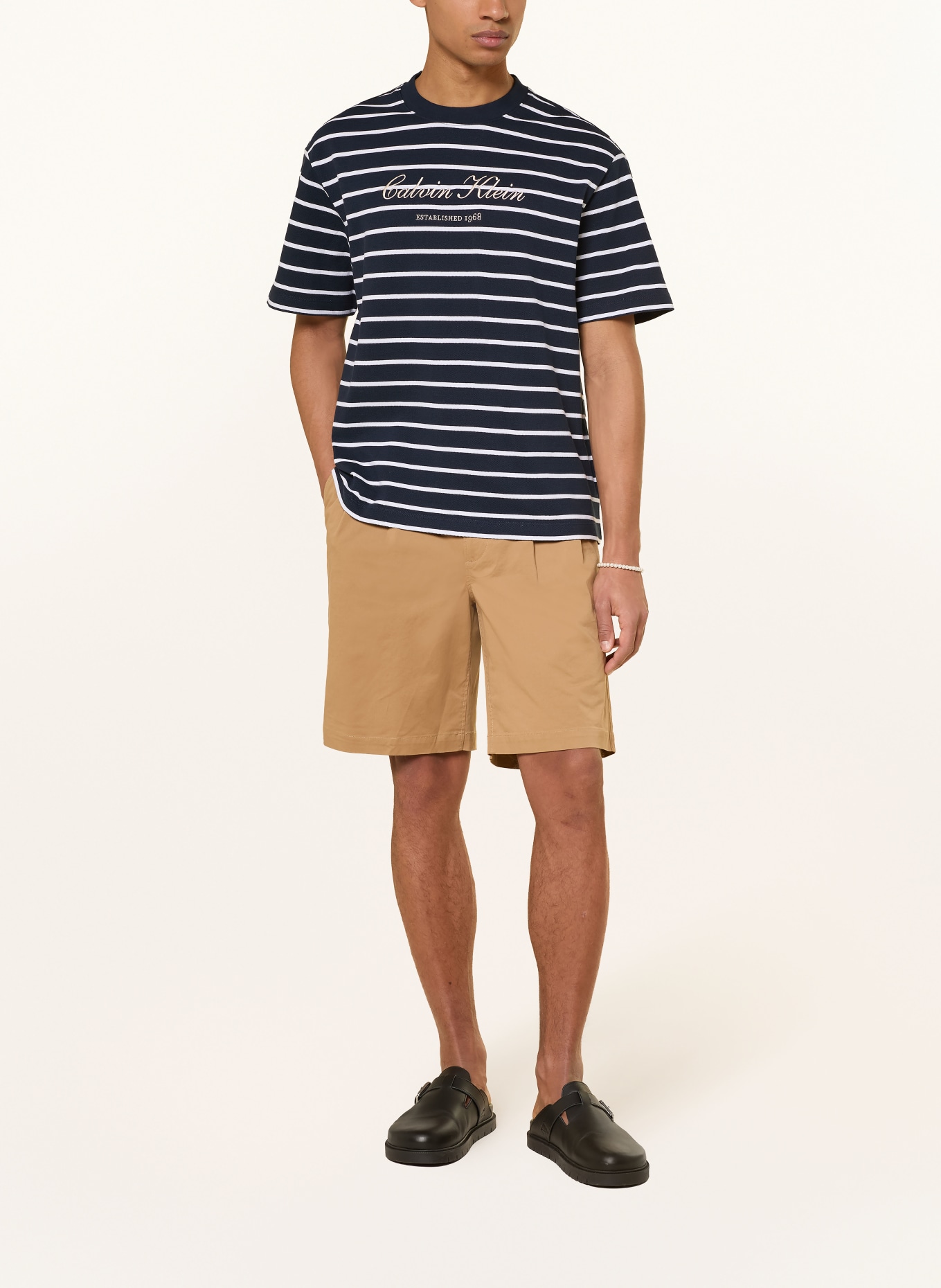Calvin Klein Jeans chino shorts: CAMEL