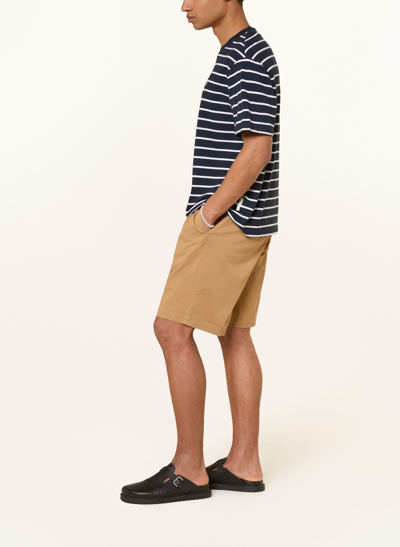 Calvin Klein Jeans chino shorts: CAMEL