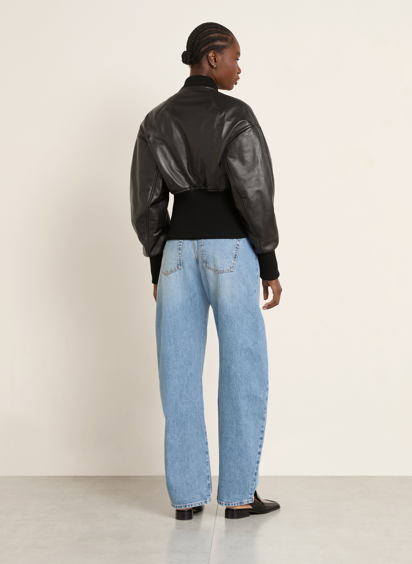 ALAÏA Barrel Jeans: A21 CLOUDY BLUE