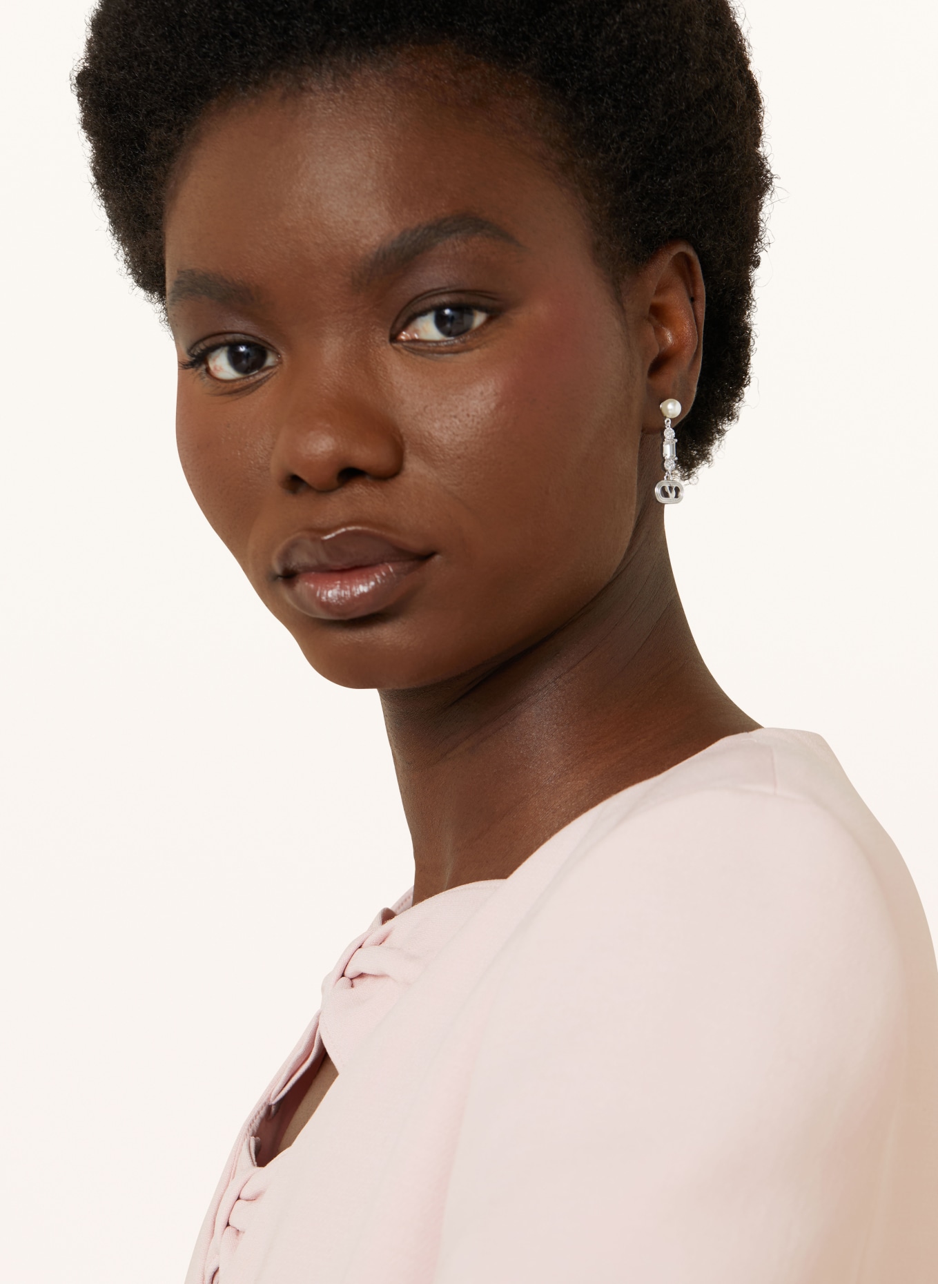 VALENTINO GARAVANI Boucles d'oreilles OVALETTE: ARGENT / BLANC