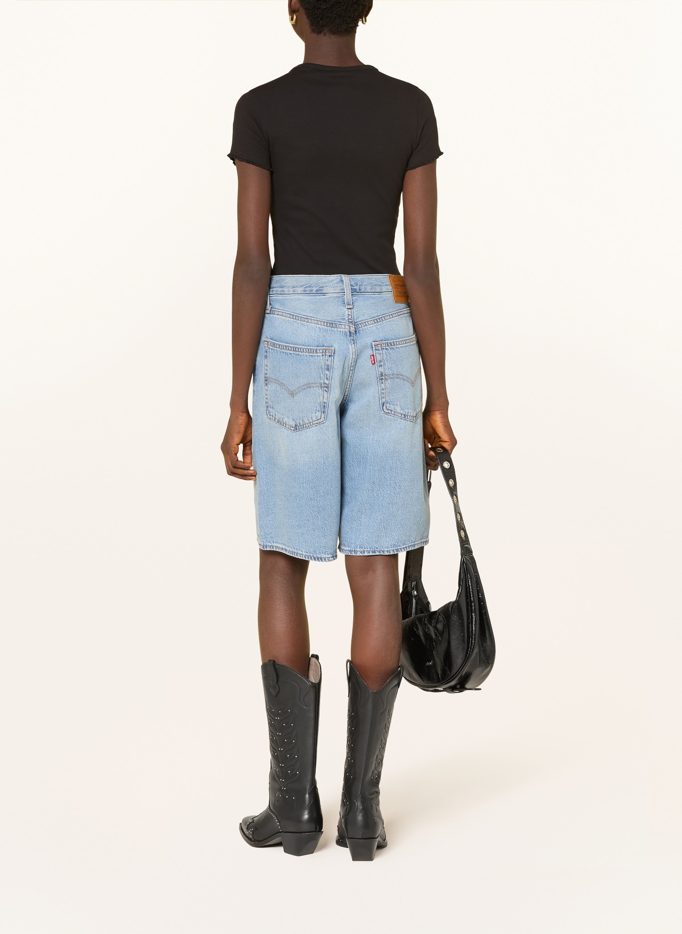 TOMMY JEANS tričko: ČERNÁ