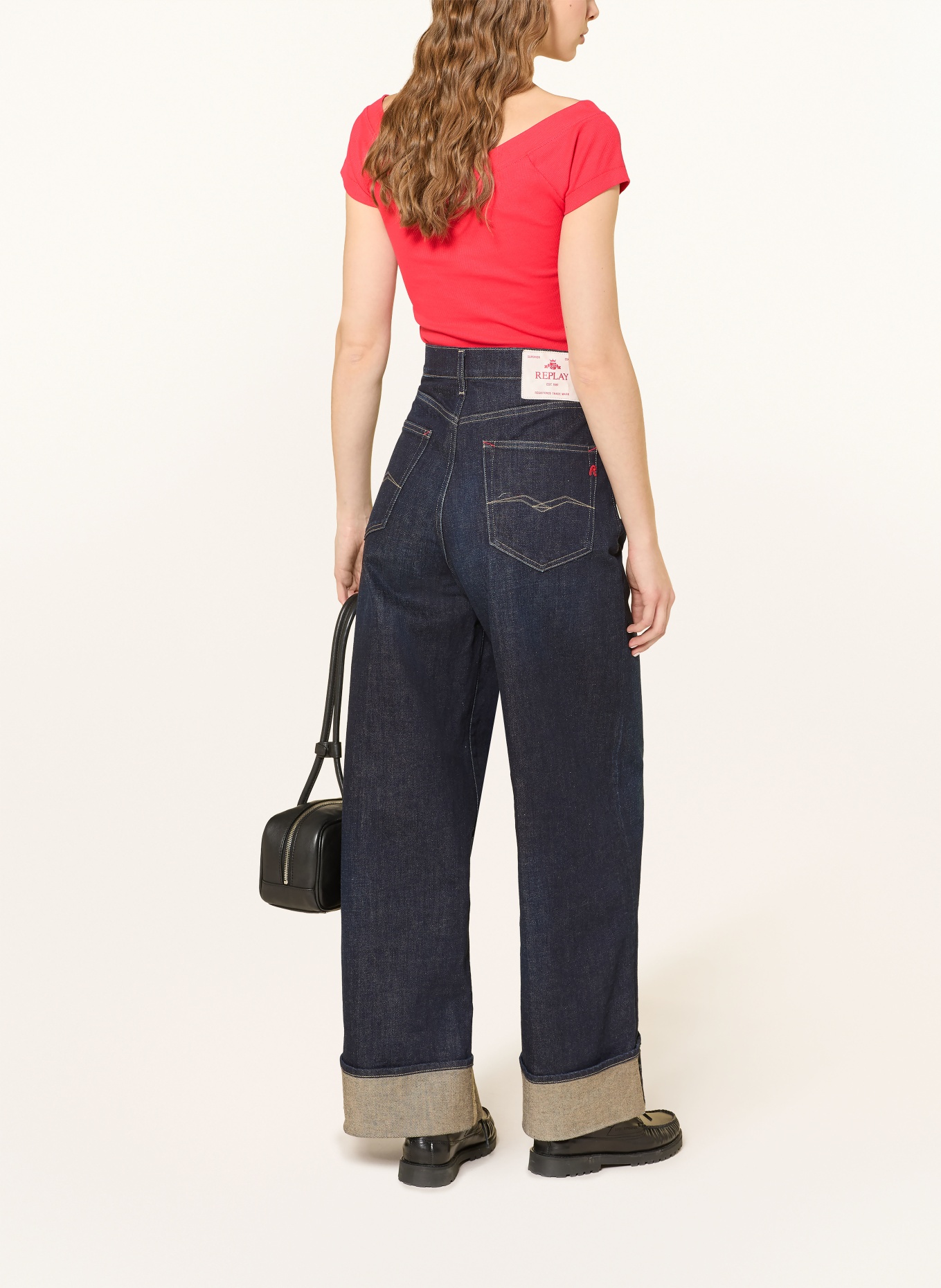 TOMMY JEANS Tričko s odhalenými rameny: ČERVENÁ