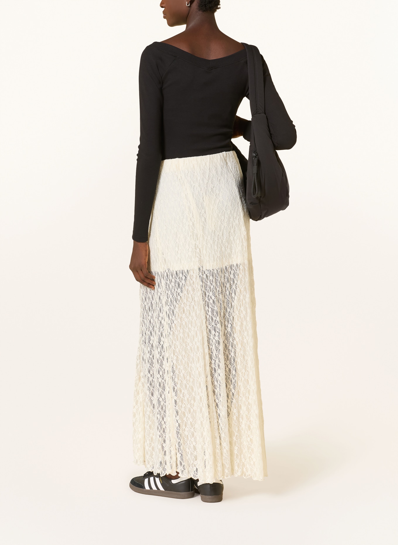 TOMMY JEANS Bluzka z odkrytymi ramionami: CZARNY