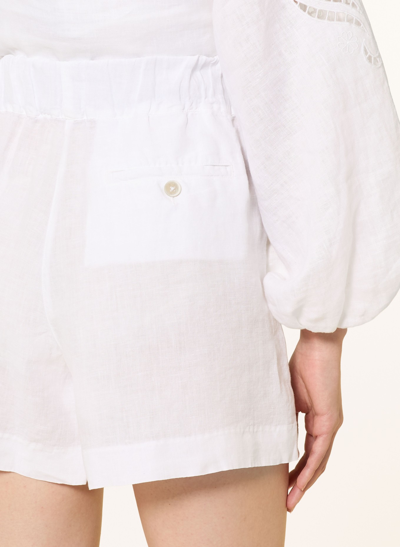 120%lino linen shorts: WHITE