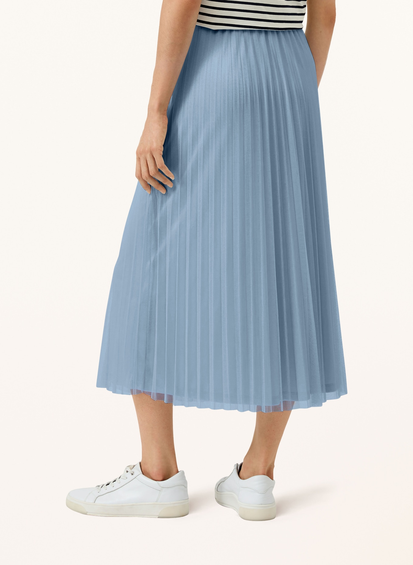 s.Oliver BLACK LABEL pleated skirt: LIGHT BLUE