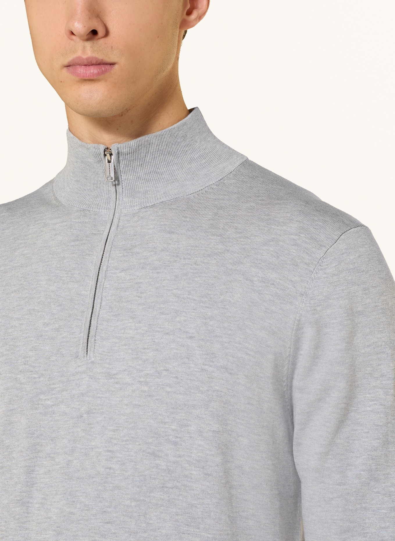 PROFUOMO Troyer: SVĚTLE ŠEDÁ