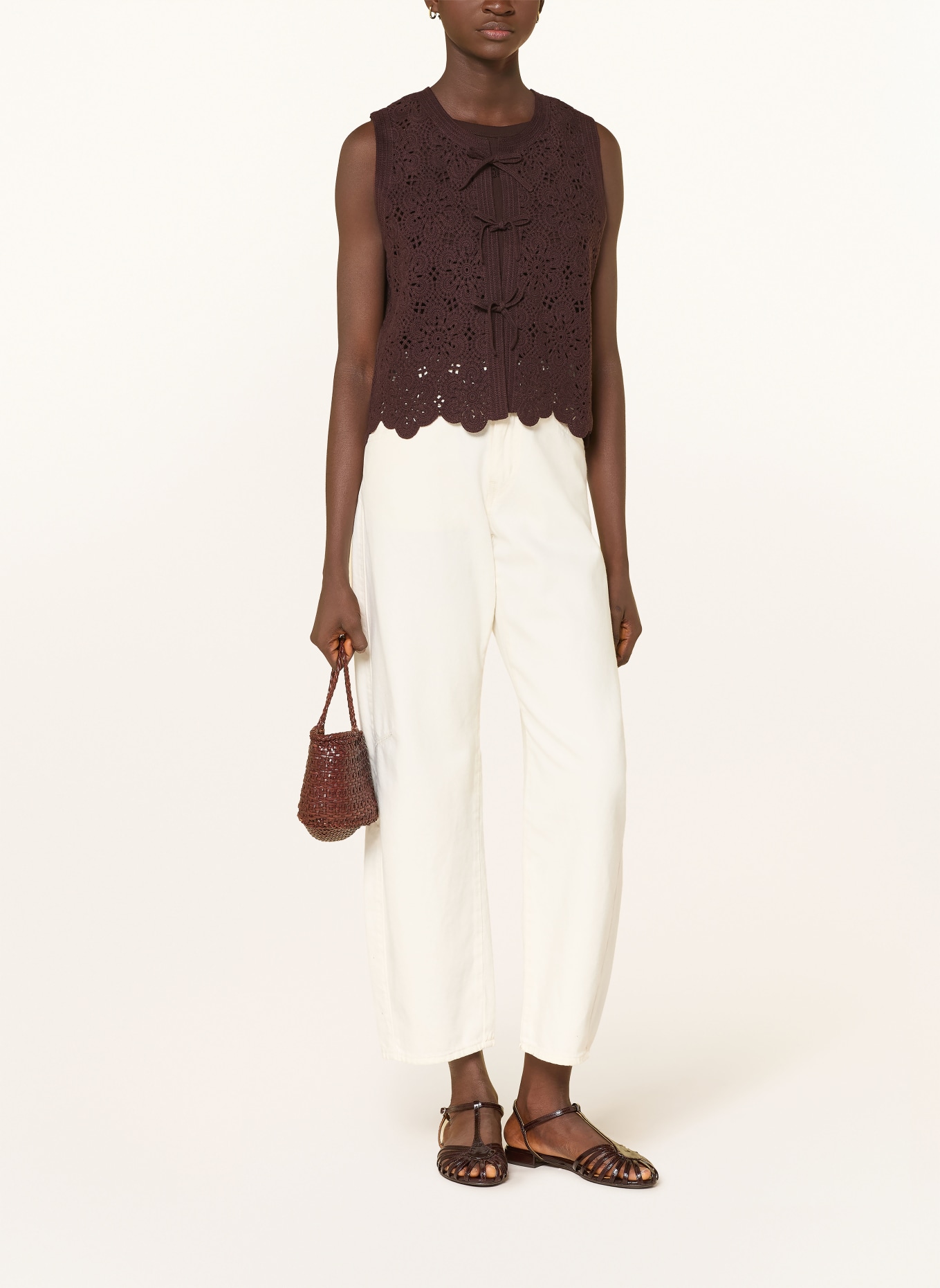 darling harbour crochet vest: DARK BROWN