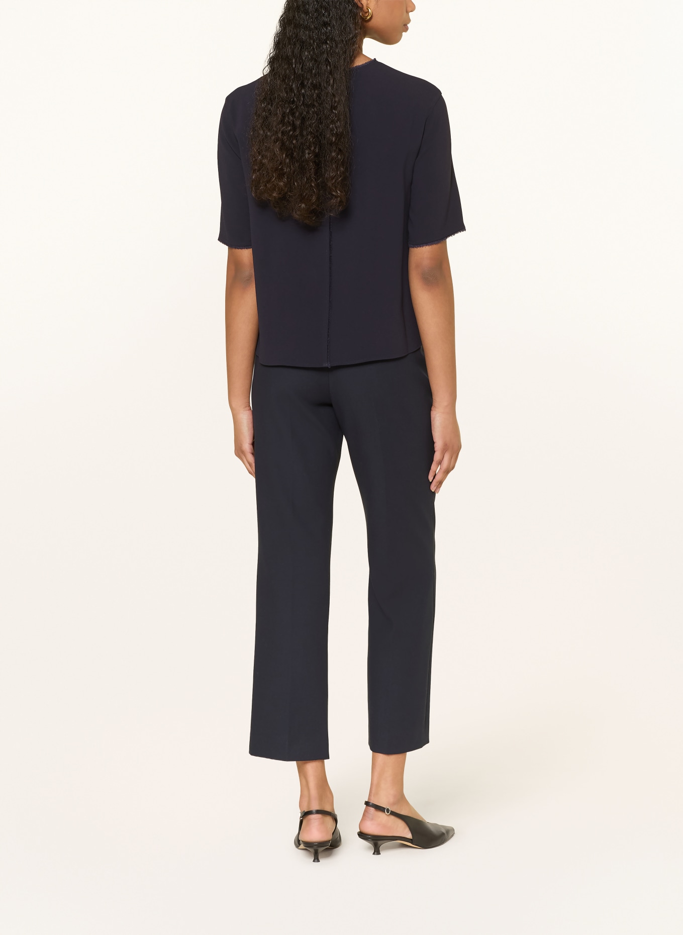 windsor. blůza: TMAVĚ MODRÁ