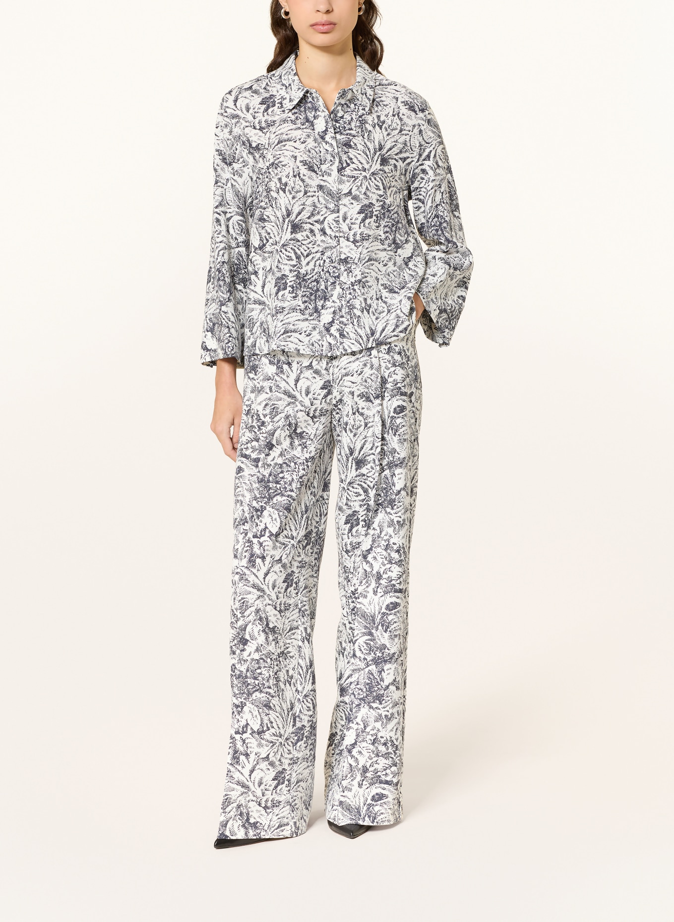 windsor. overhemdblouse: WIT / DONKERBLAUW