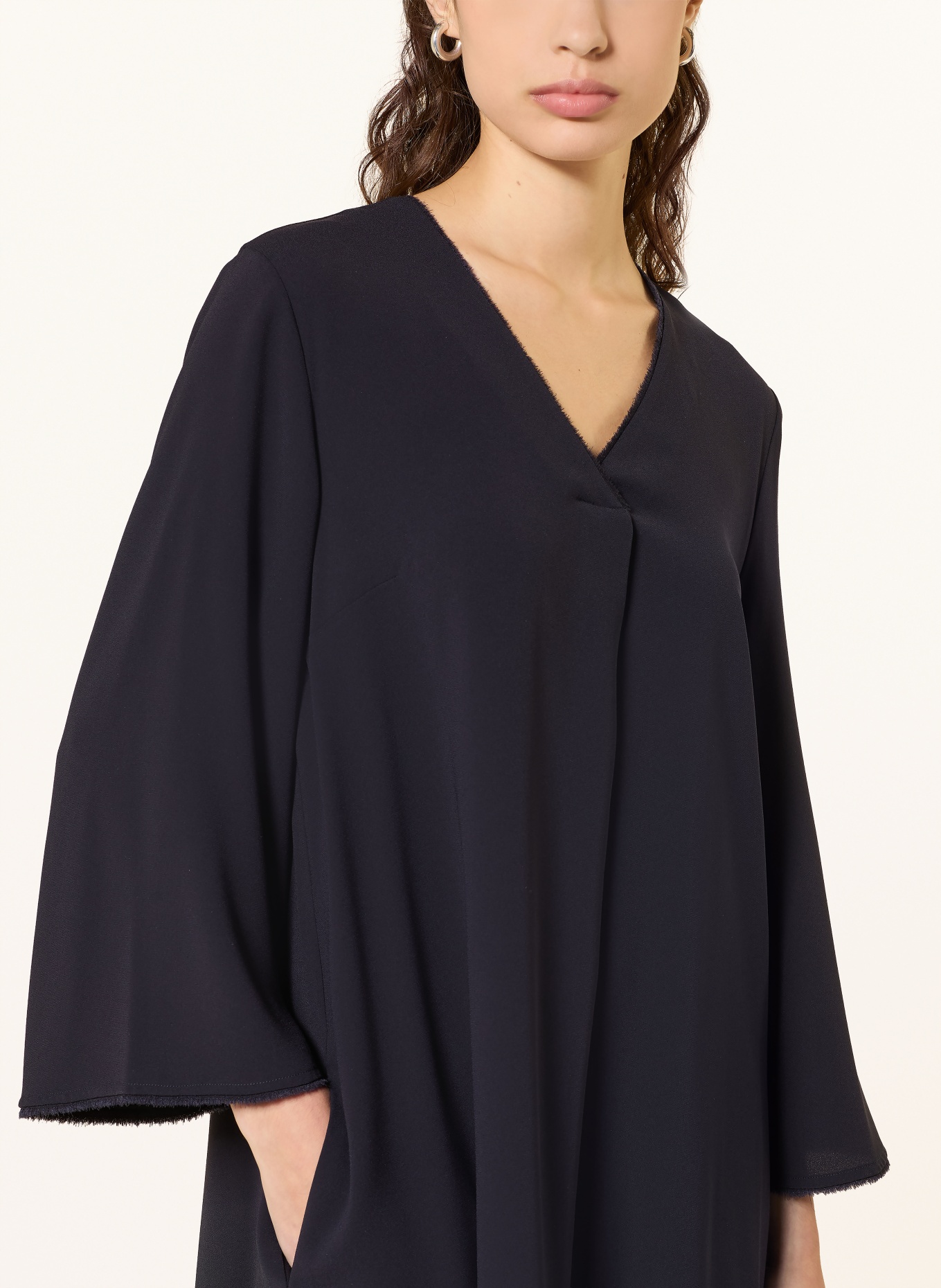 windsor. dress: DARK BLUE