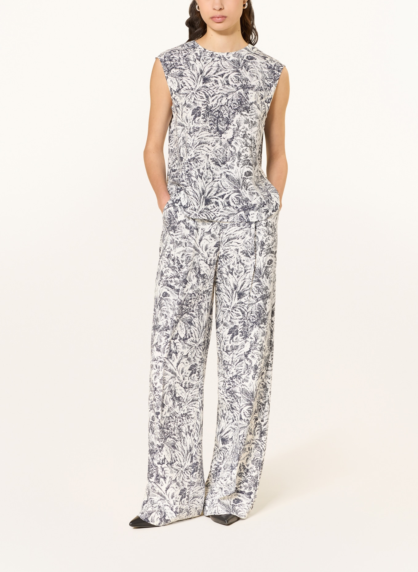 windsor. blouse top: DARK BLUE