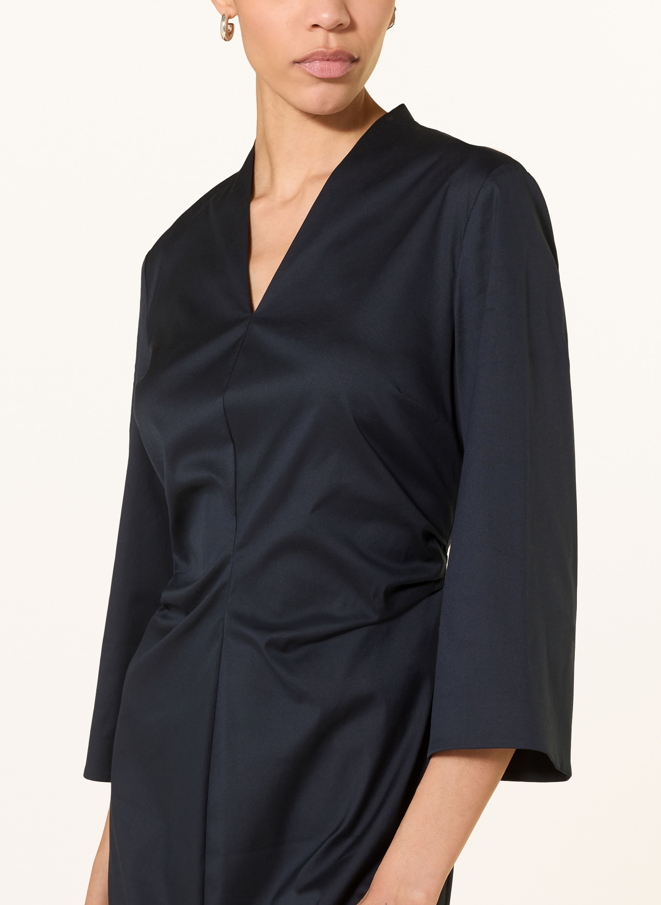 windsor. šaty: TMAVĚ MODRÁ