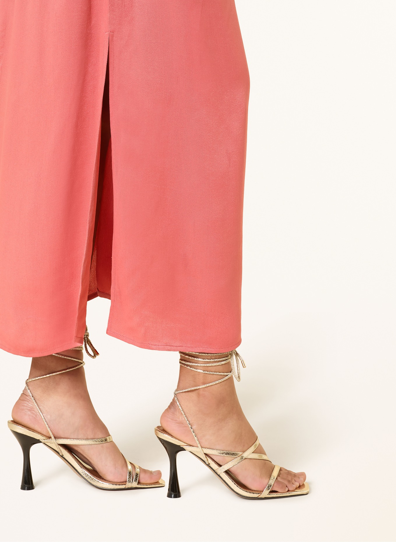 MSCH COPENHAGEN Satinkleid MSCHCLARK: HELLROT