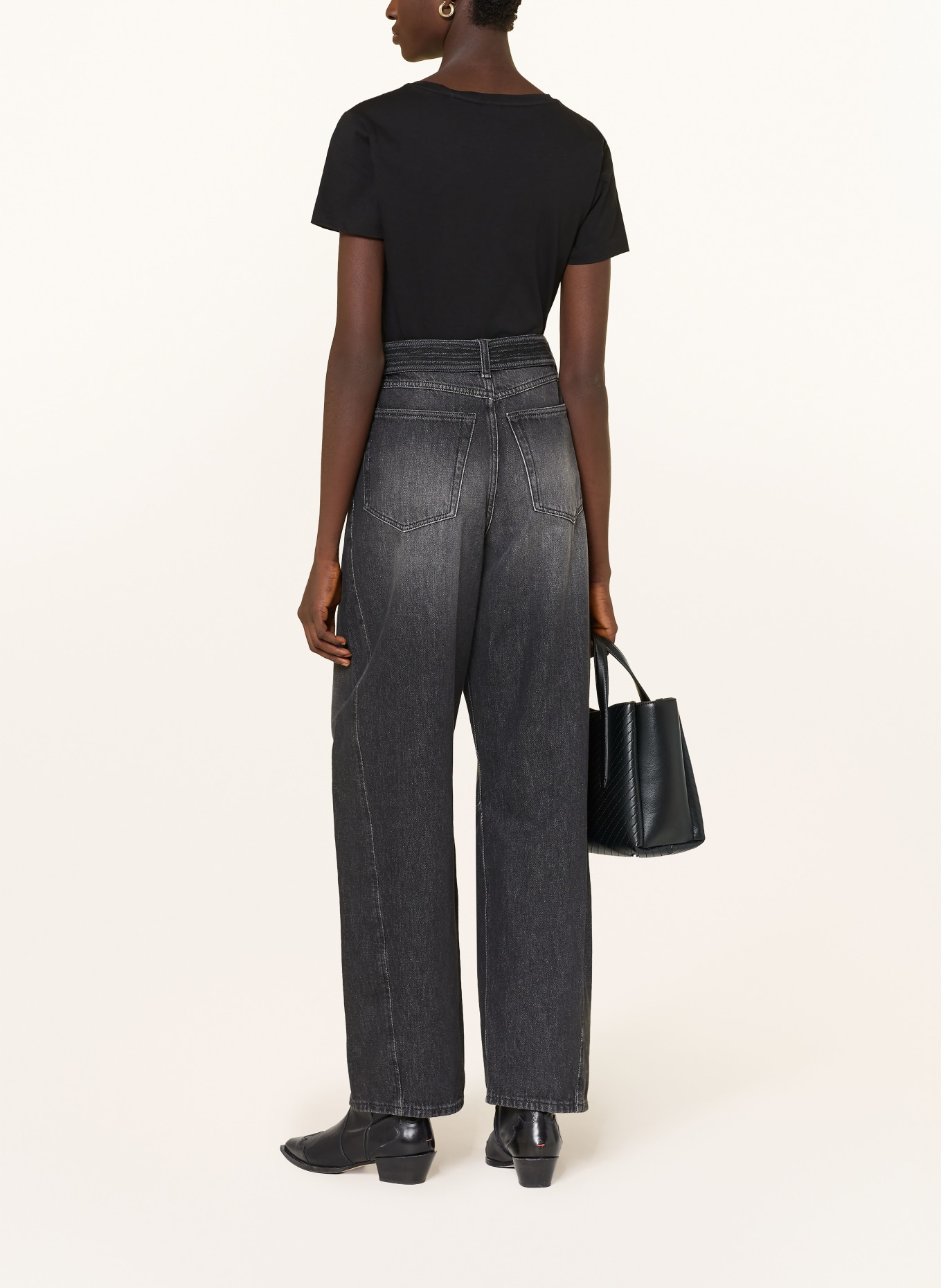 BOSS Tričko ELOVE: ČERNÁ