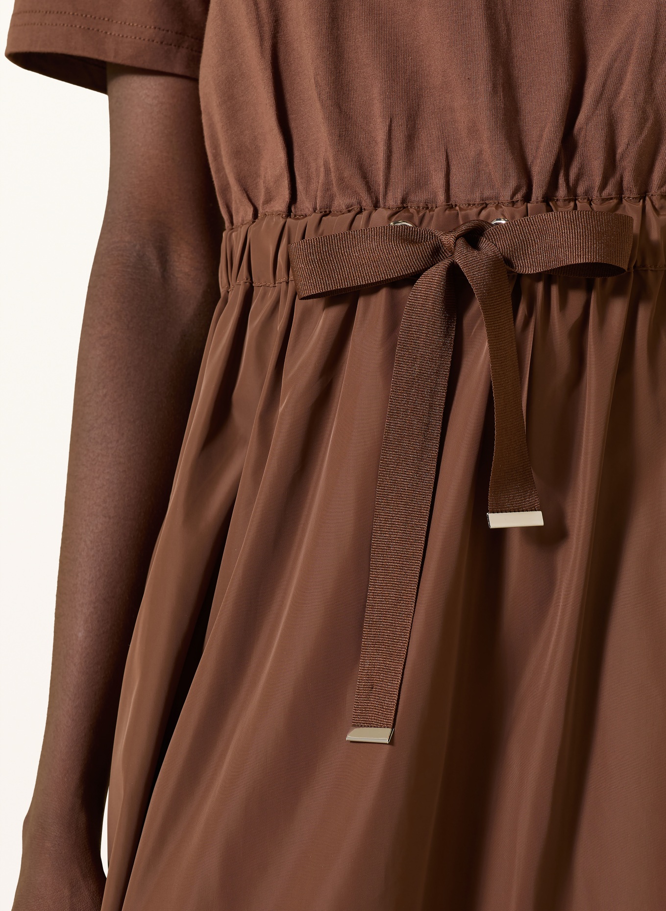 oui Kleid im Materialmix: BRAUN