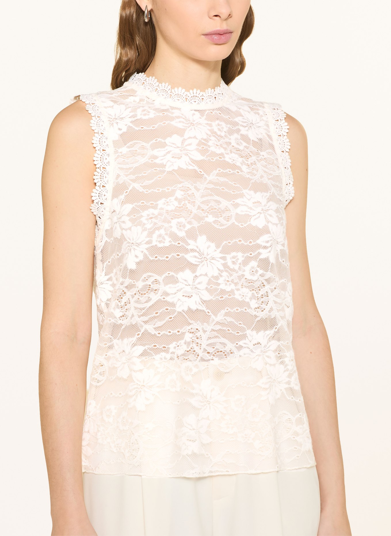 oui krajkové topy: REŽNÁ