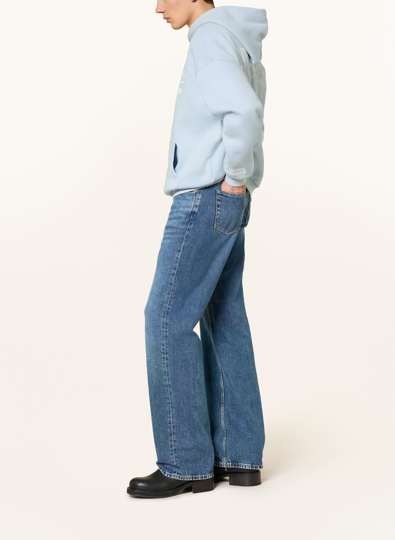 WRSTBHVR Mikina STUDIO: TMAVĚ MODRÁ