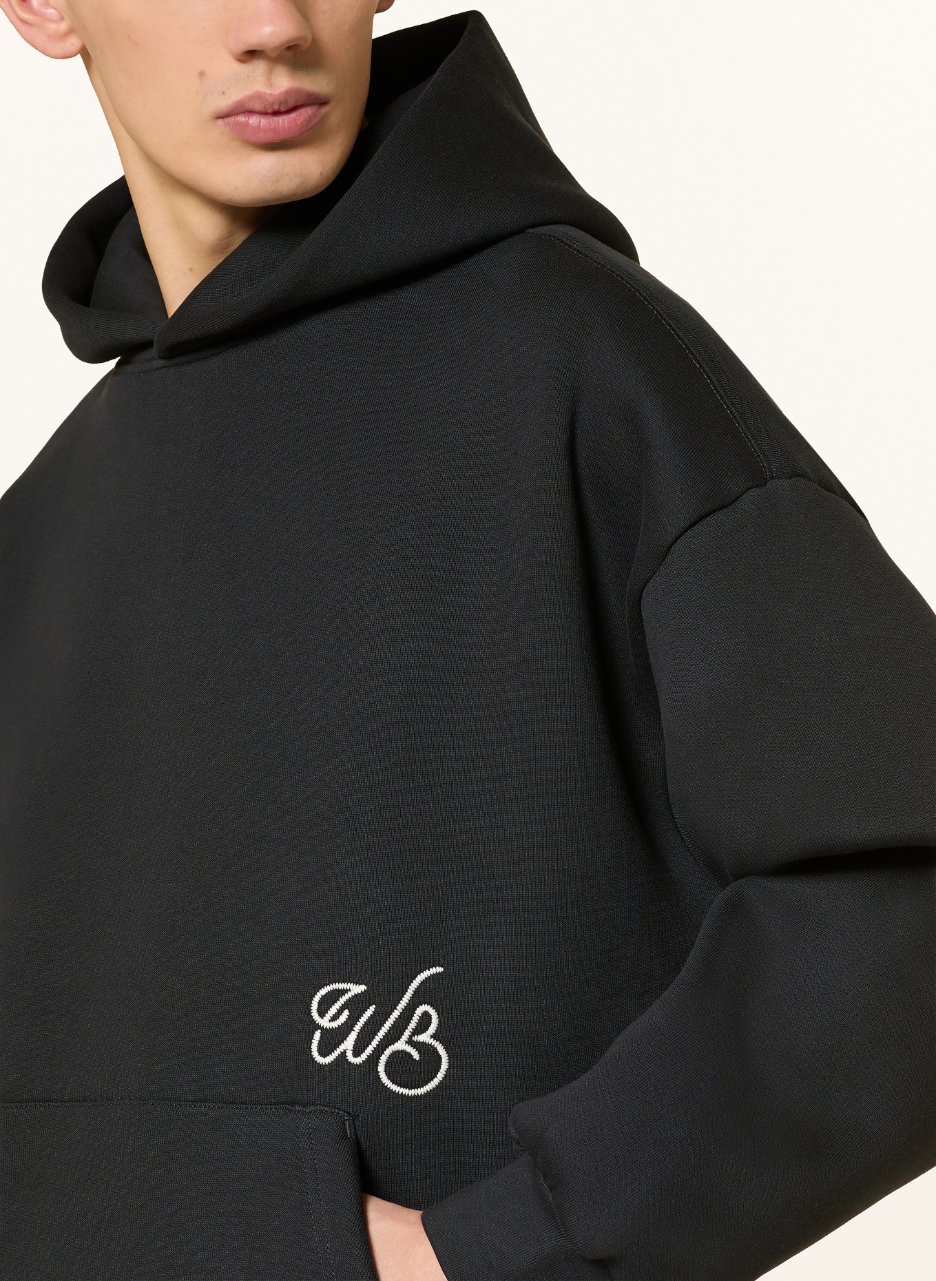 WRSTBHVR Mikina s kapucí GUSTAF: ČERNÁ