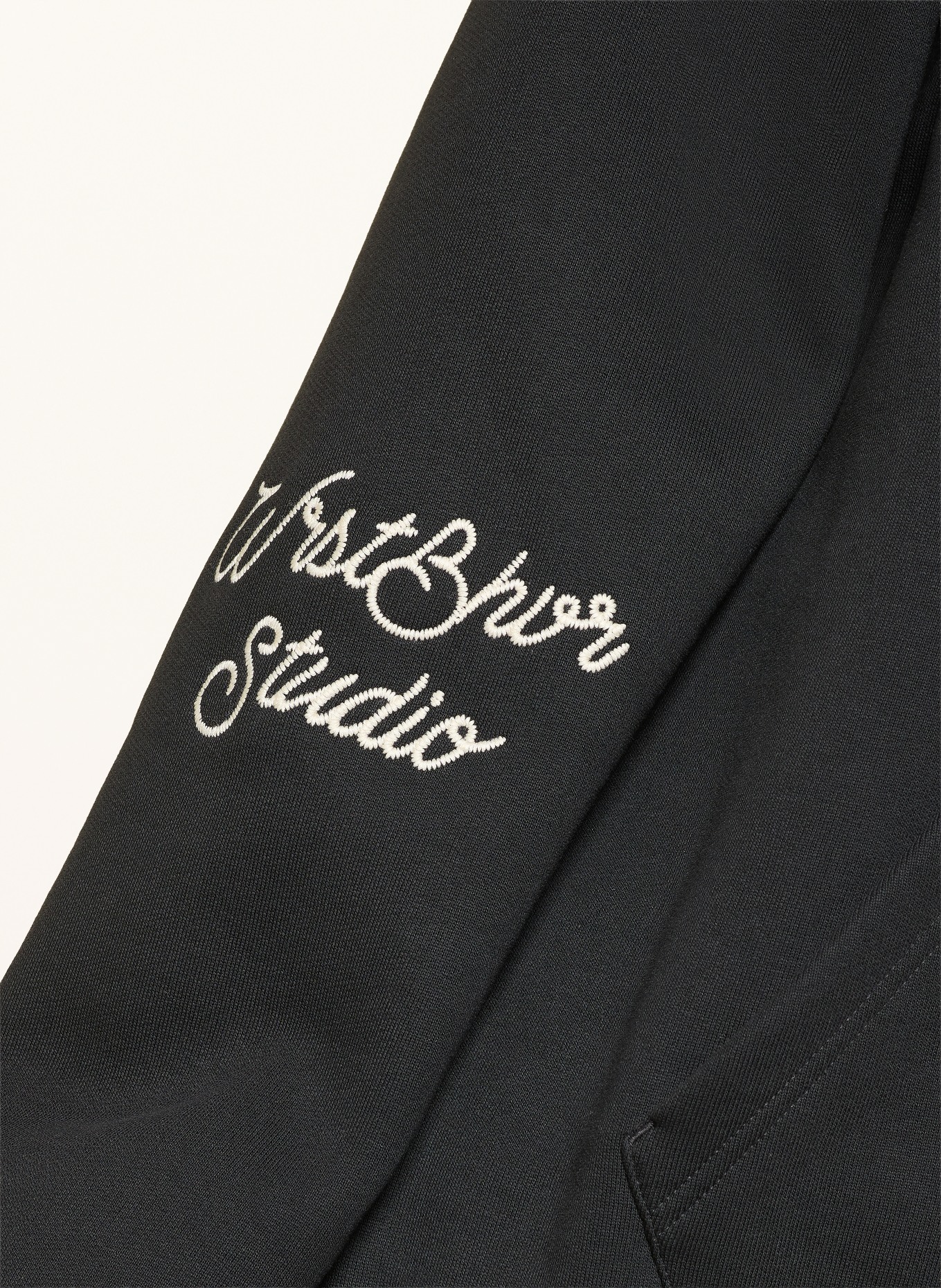 WRSTBHVR Mikina s kapucí GUSTAF: ČERNÁ