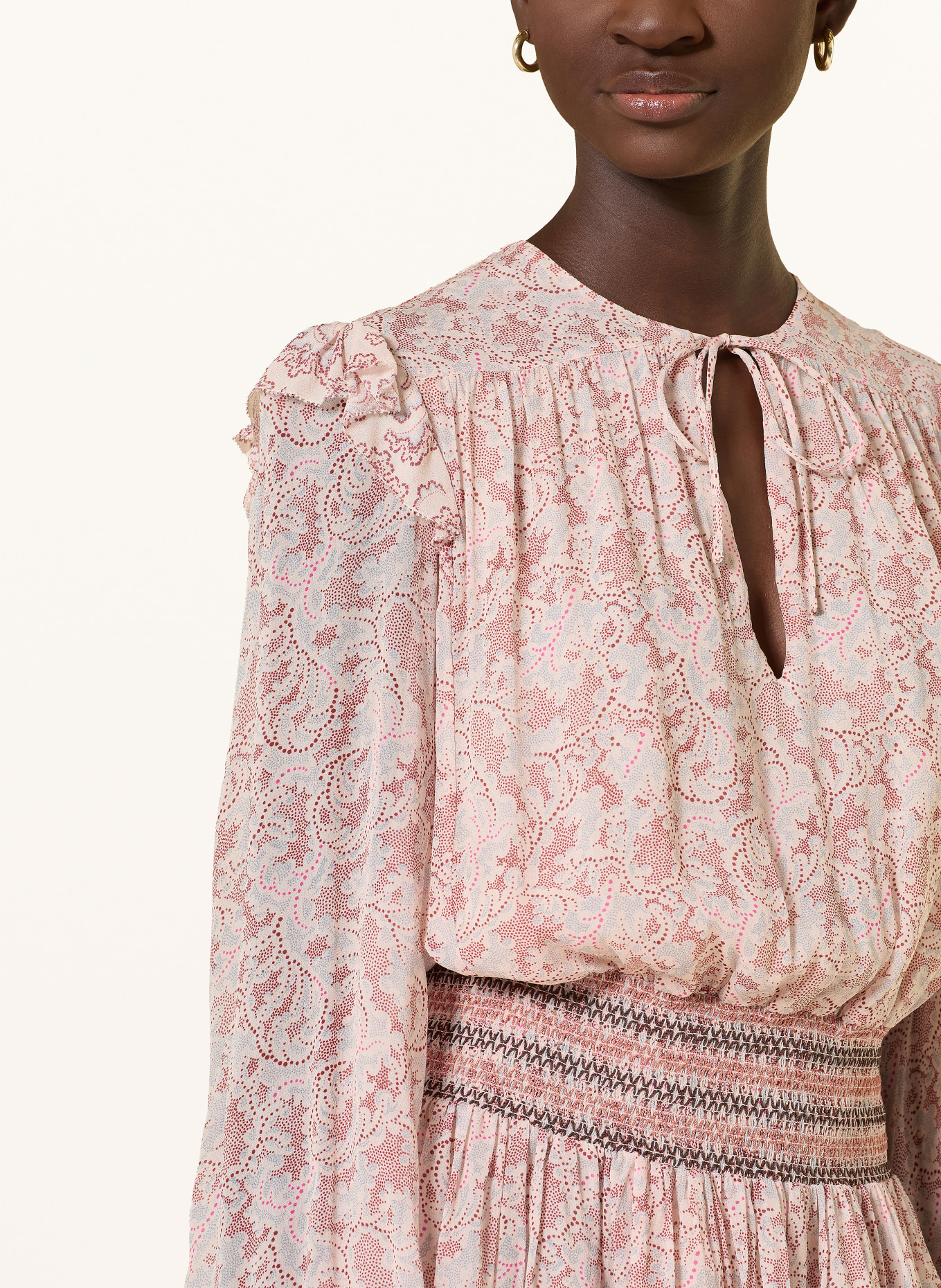 BOSS Šaty DARMIA s volánky: RŮŽOVÁ / STARORŮŽOVÁ / ČERNOŠEDÁ