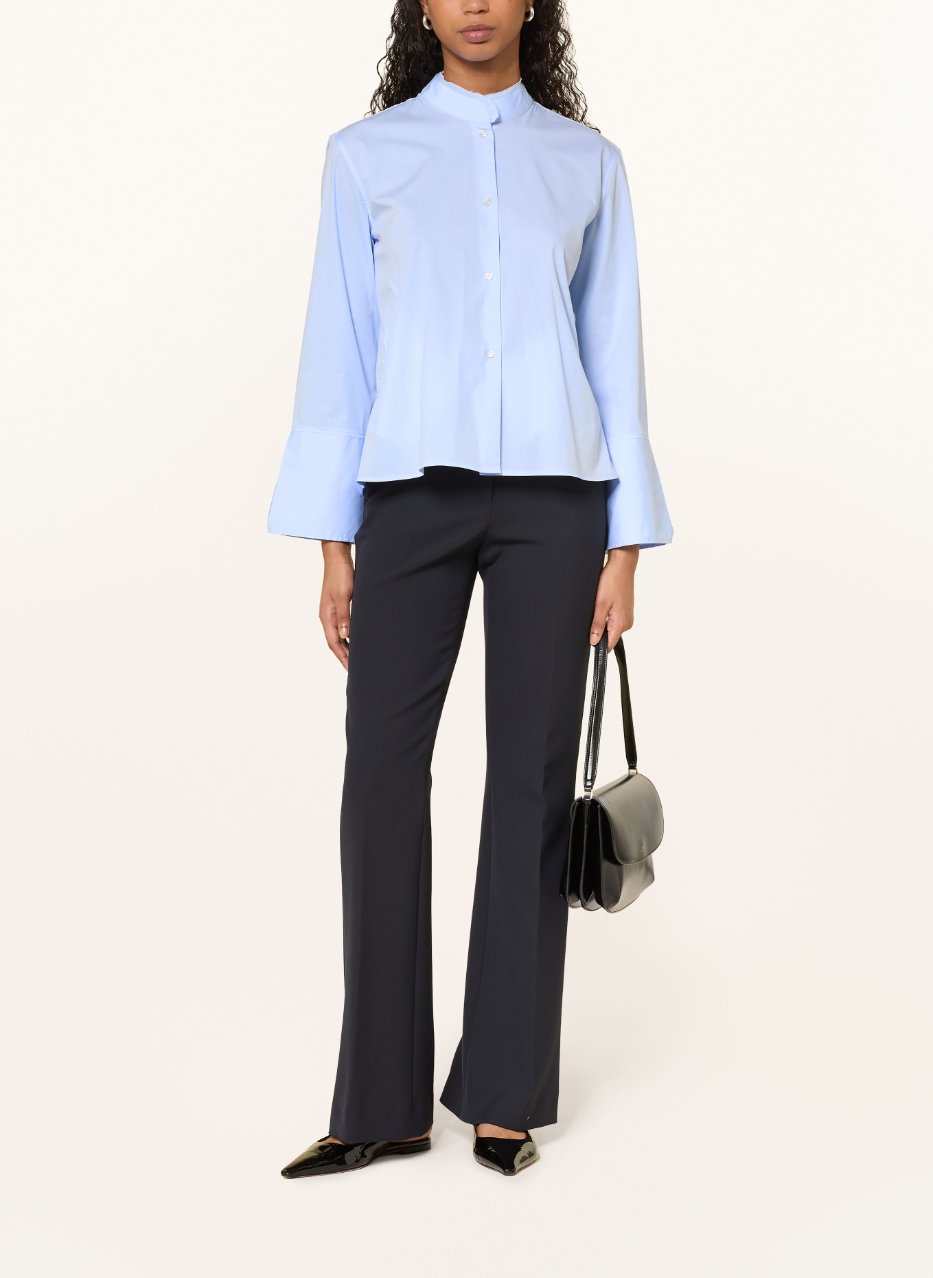 Soluzione halenka: TMAVĚ MODRÁ