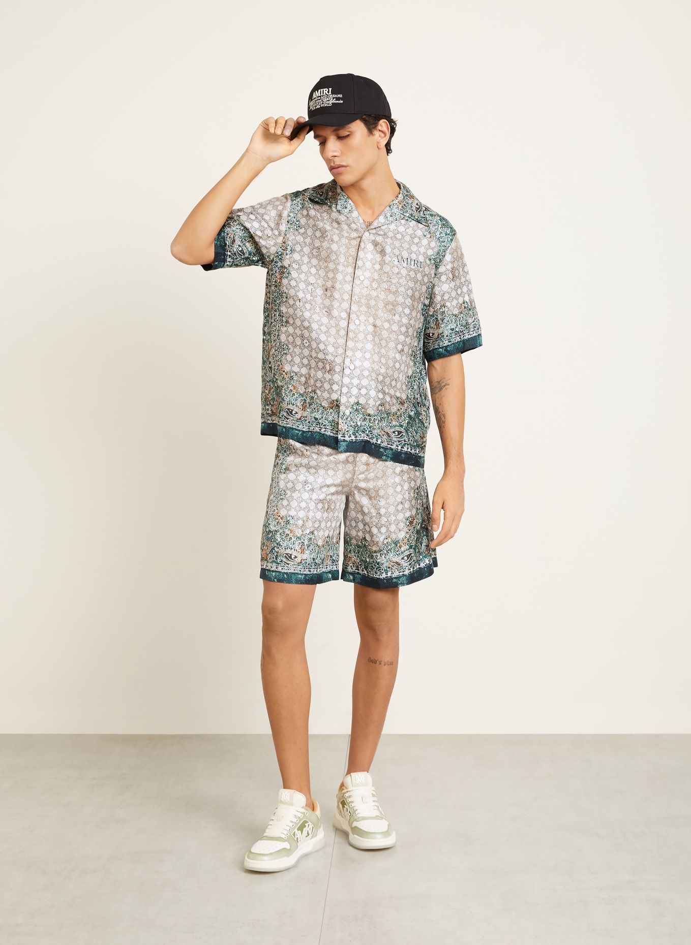 AMIRI Resorthemd Comfort Fit aus Seide: BEIGE / DUNKELGRÜN