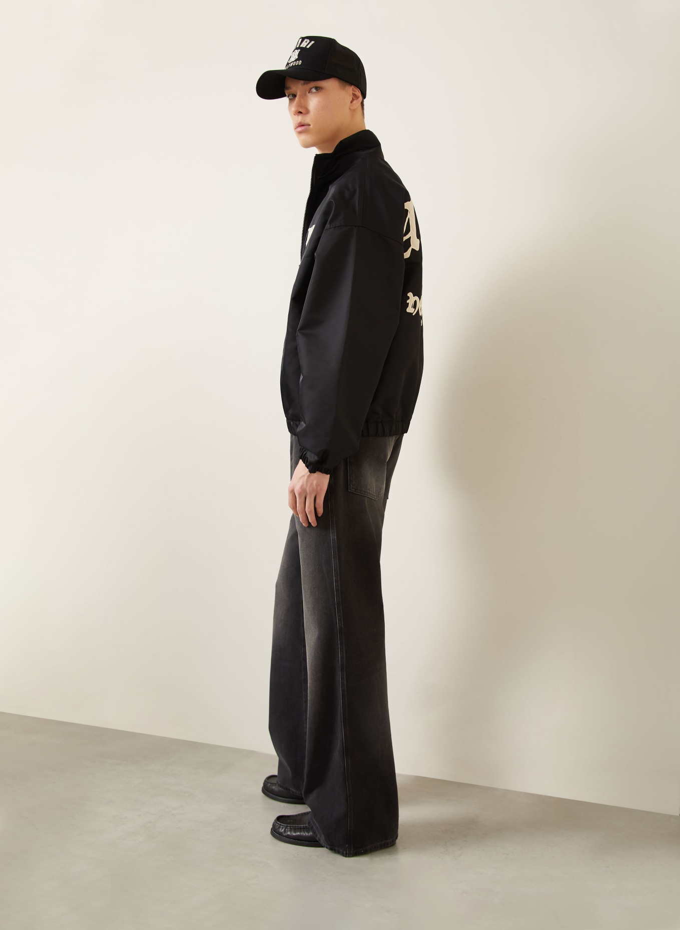 AMIRI Jeans Bootcut Fit: 926 Storm Black